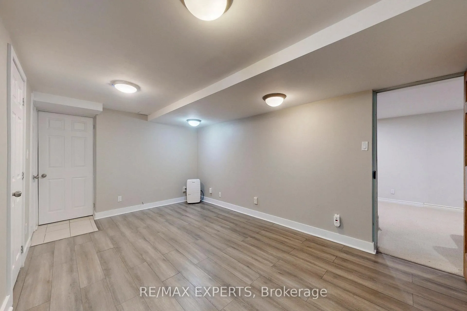 Photo 32 of 2088 Killarney Beach Road, Innisfil, Rural Innisfil — HOMEH