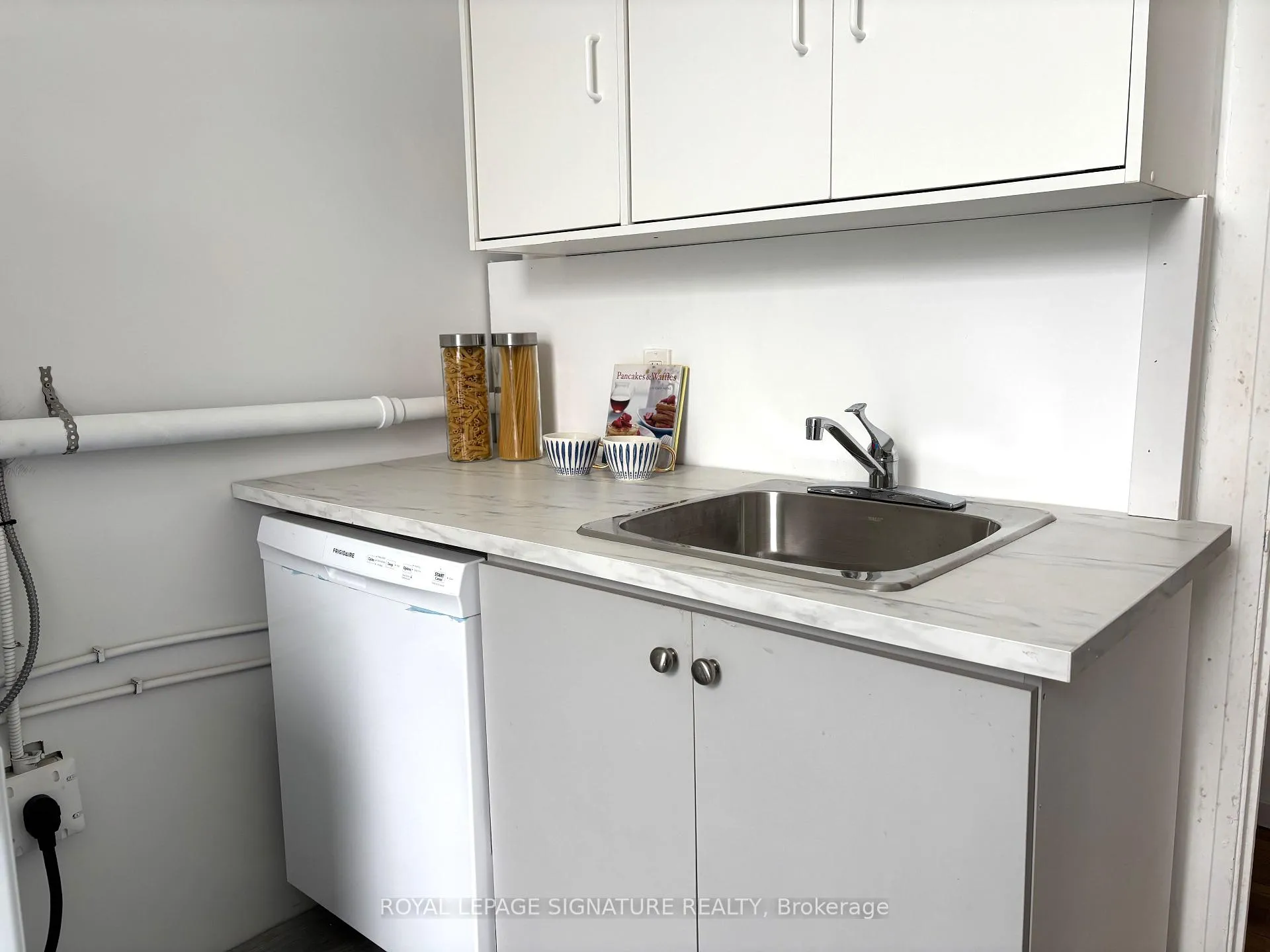 Photo 10 of Unit 1, 1 Hamilton Street, Toronto, South Riverdale — HOMEH