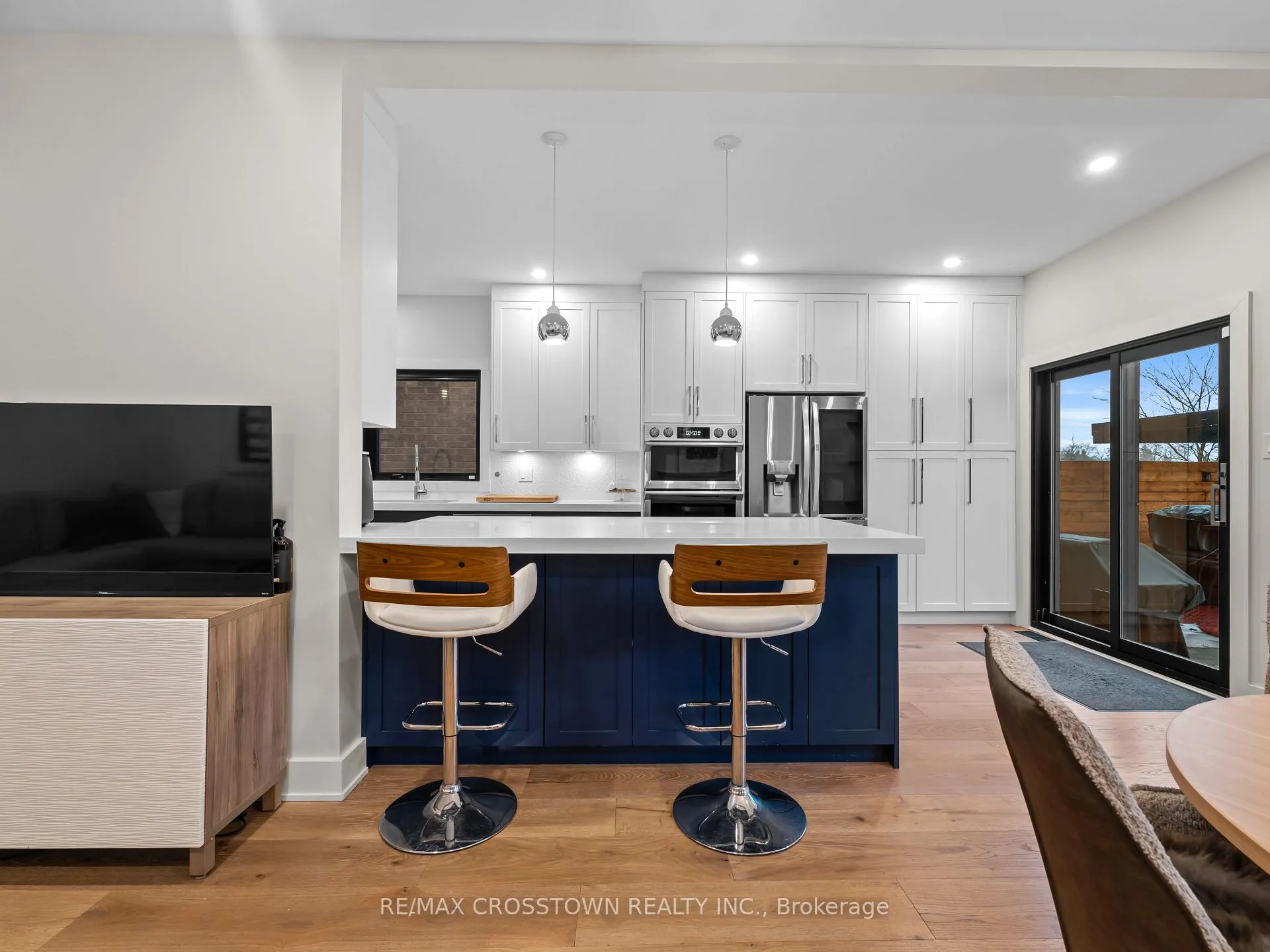 Photo 7 of 109 Golden Gate Circle, Vaughan, Sonoma Heights — HOMEH