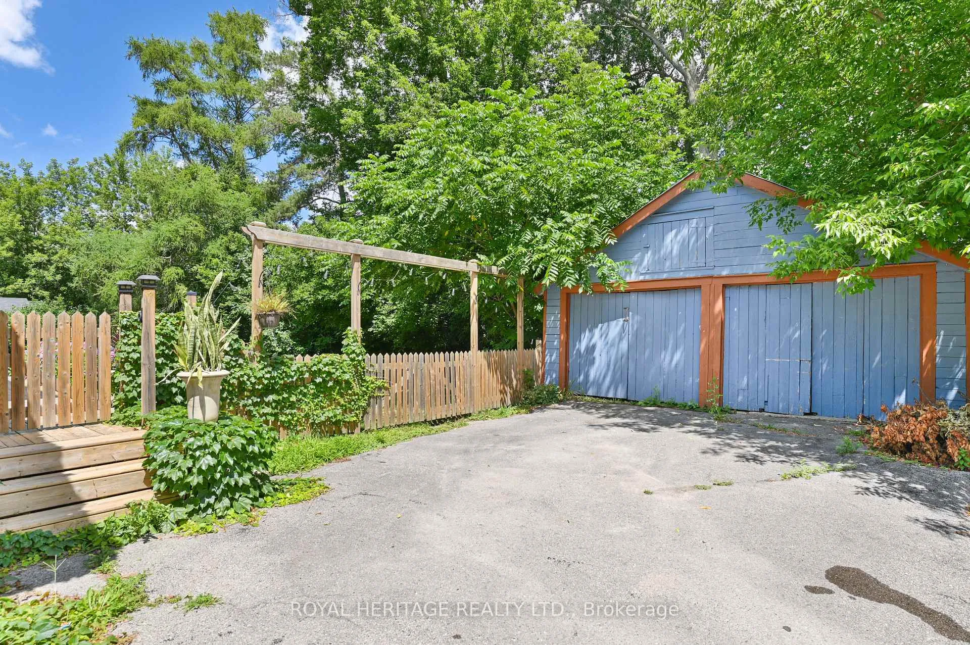 Photo 37 of 141 Foster Avenue, Belleville, Belleville Ward — HOMEH