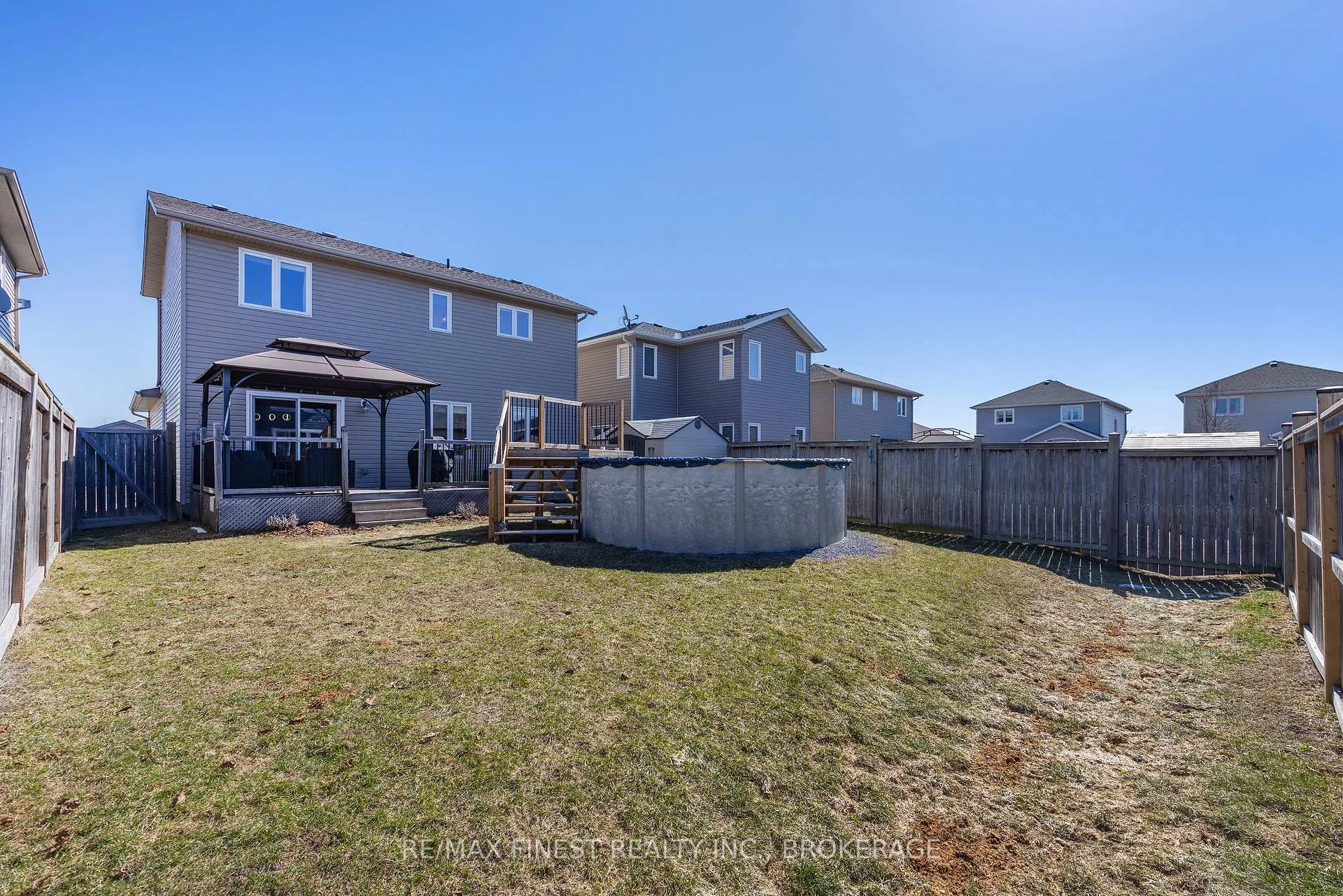 Photo 5 of 108 Pratt Drive, Loyalist, Amherstview — HOMEH
