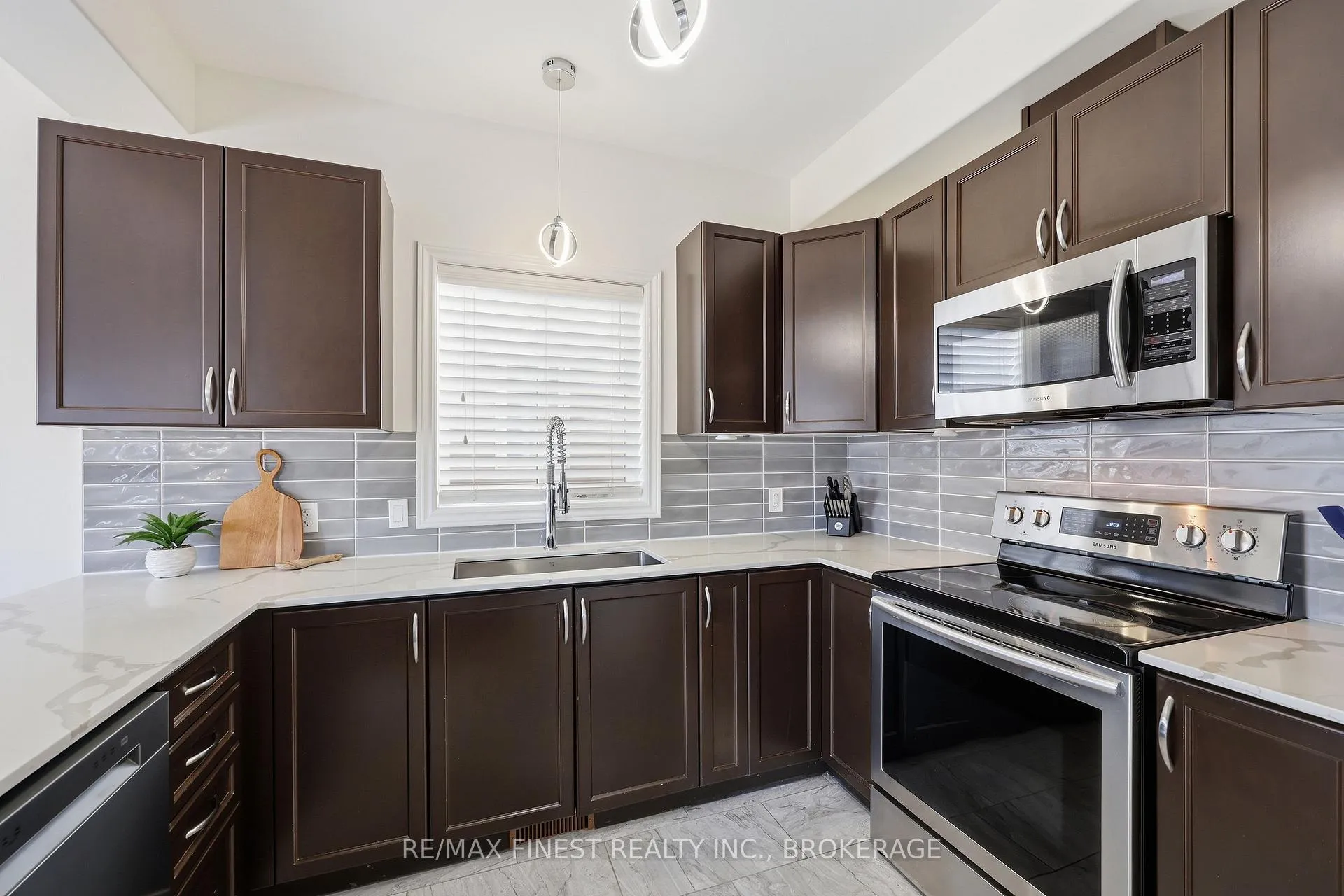 Photo 29 of 108 Pratt Drive, Loyalist, Amherstview — HOMEH