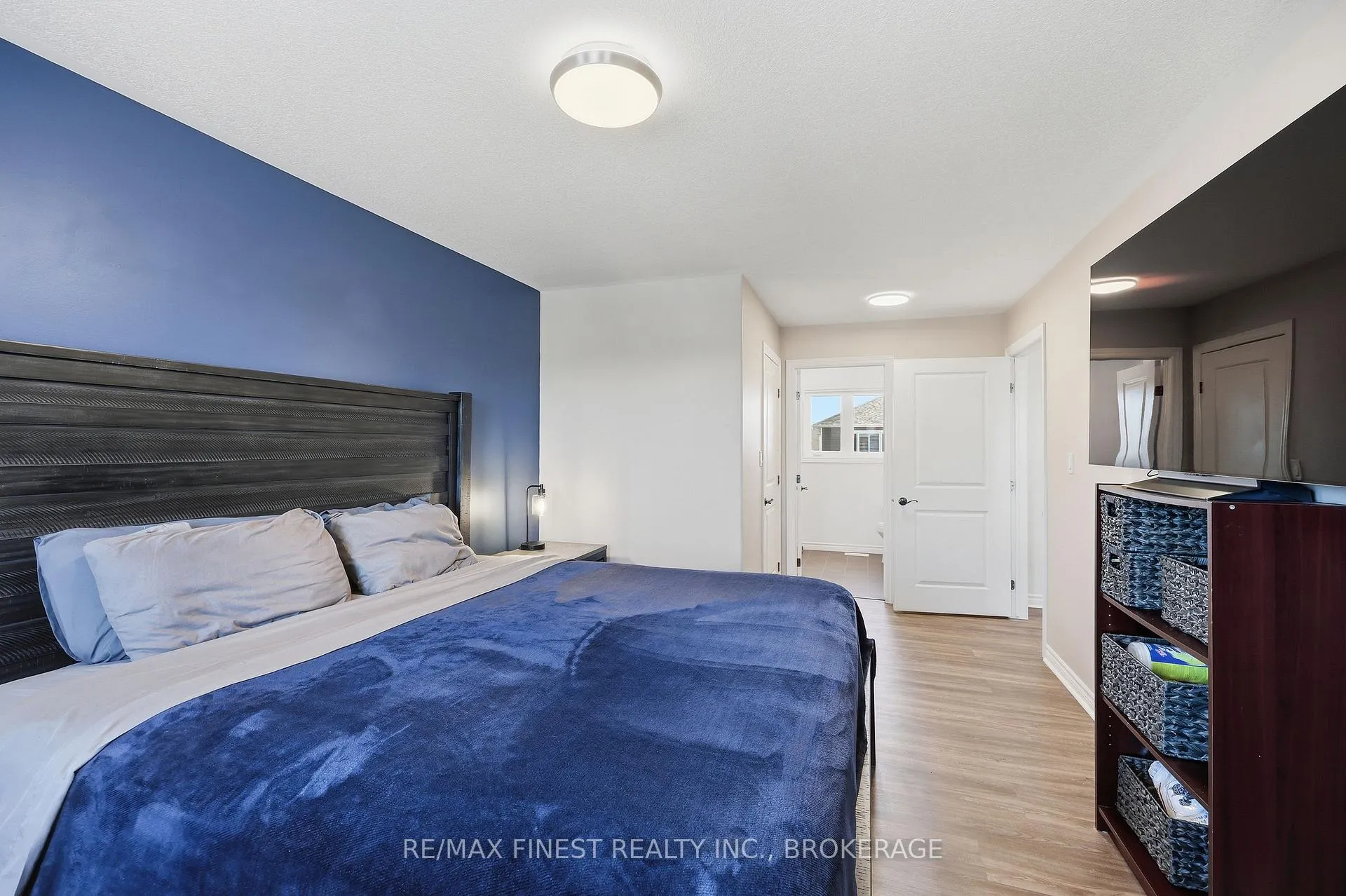 Photo 35 of 108 Pratt Drive, Loyalist, Amherstview — HOMEH