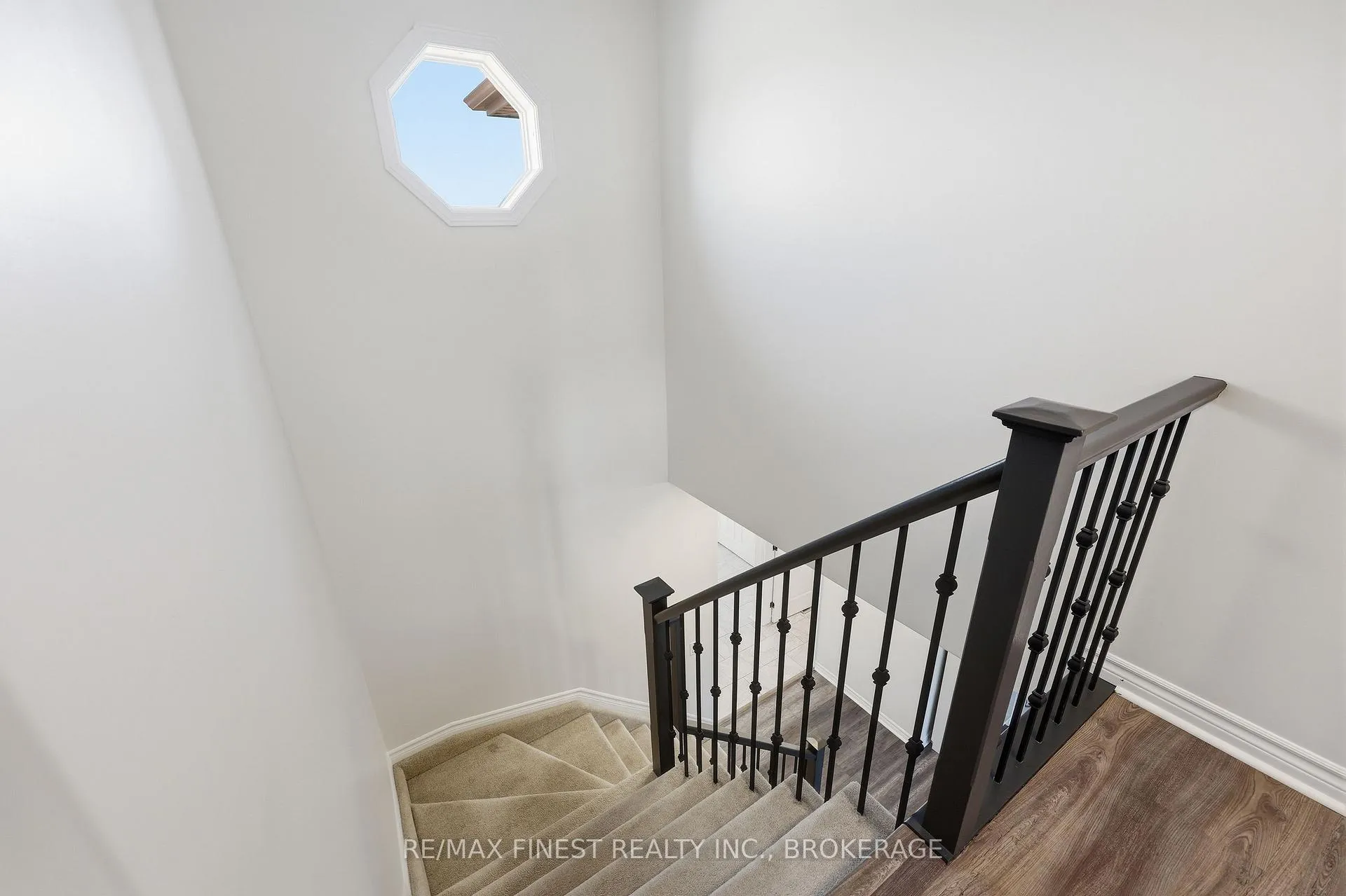 Photo 42 of 108 Pratt Drive, Loyalist, Amherstview — HOMEH
