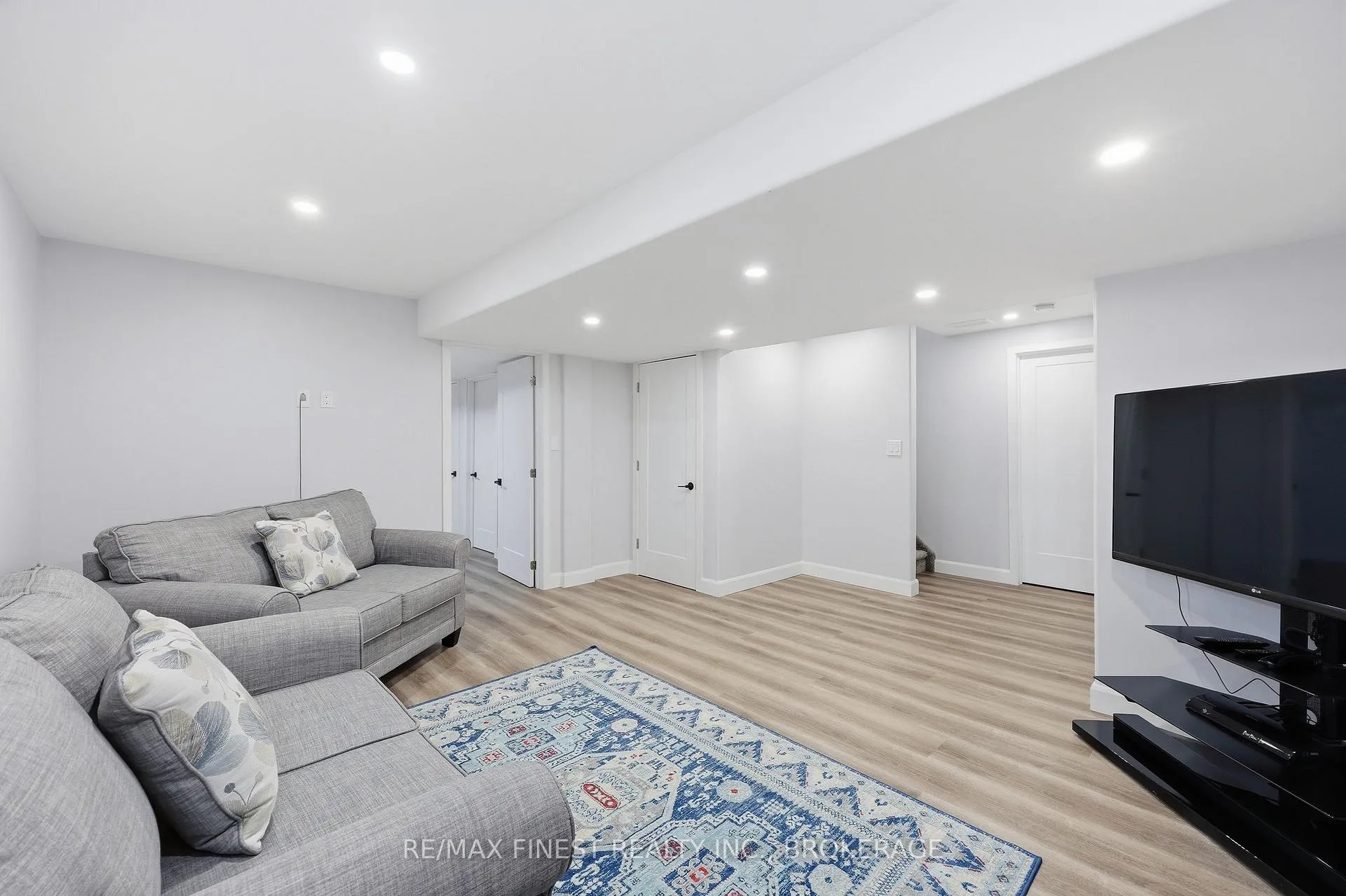 Photo 47 of 108 Pratt Drive, Loyalist, Amherstview — HOMEH