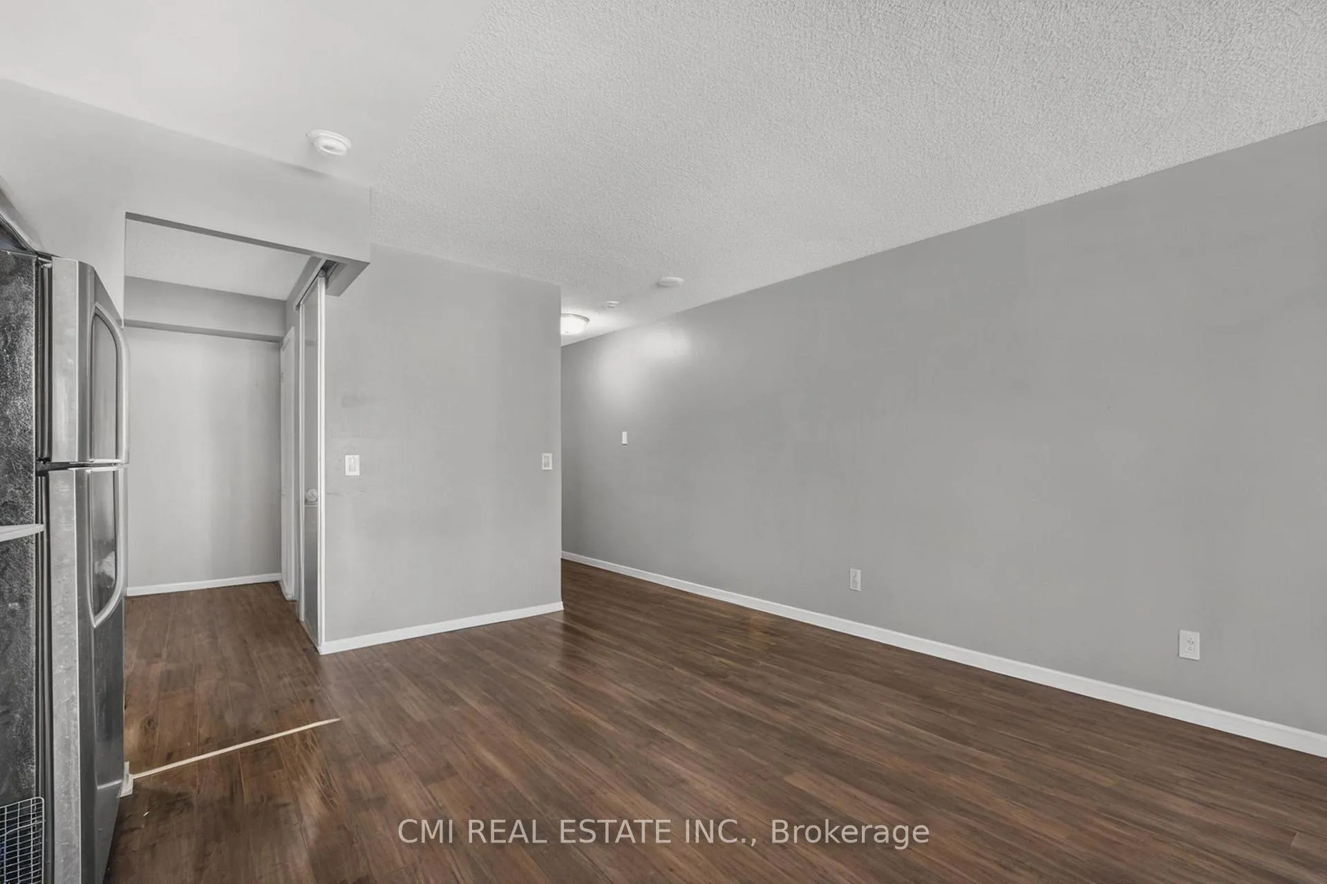 Photo 13 of Unit 725, 38 Joe Shuster Way, Toronto, South Parkdale — HOMEH