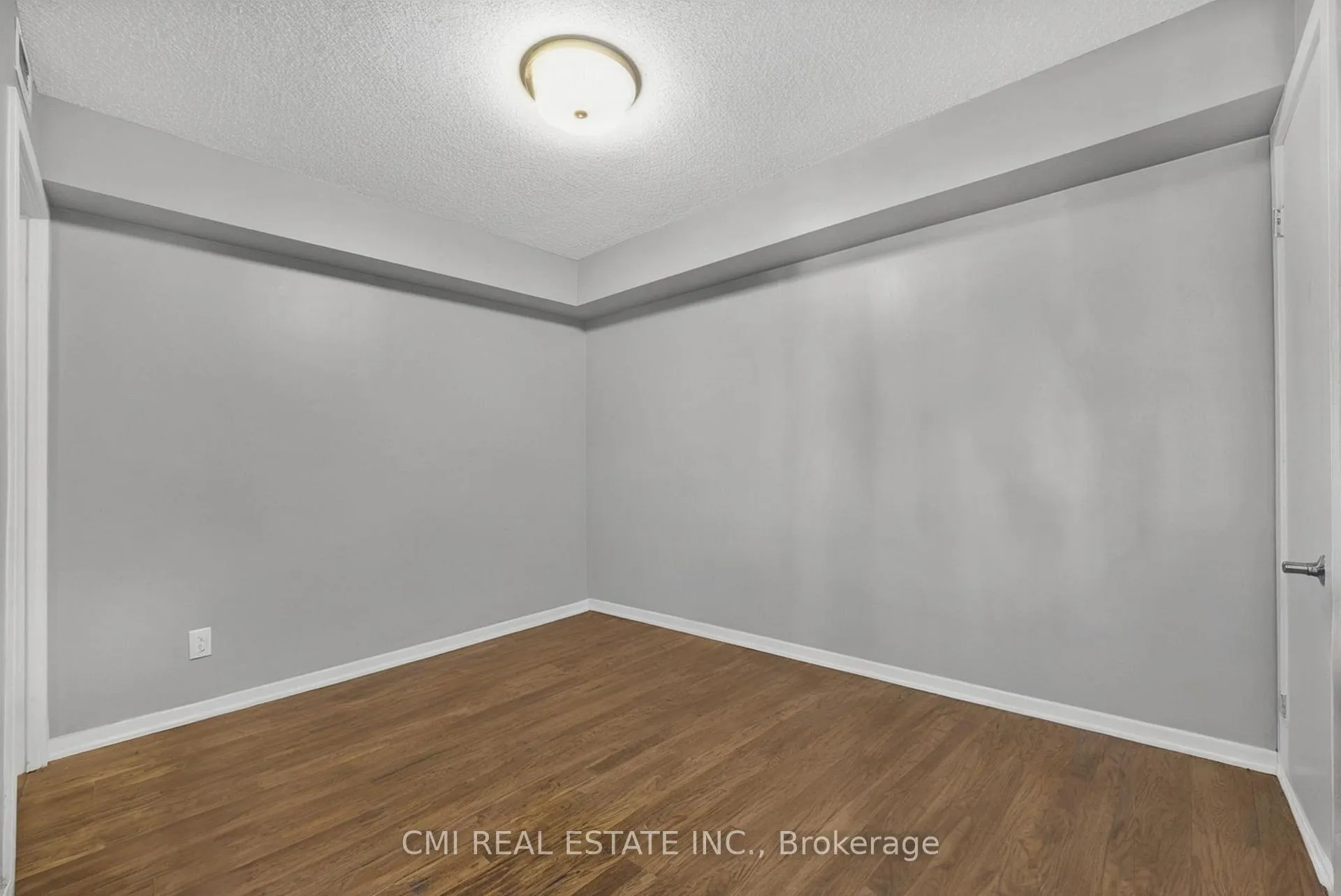 Photo 17 of Unit 725, 38 Joe Shuster Way, Toronto, South Parkdale — HOMEH