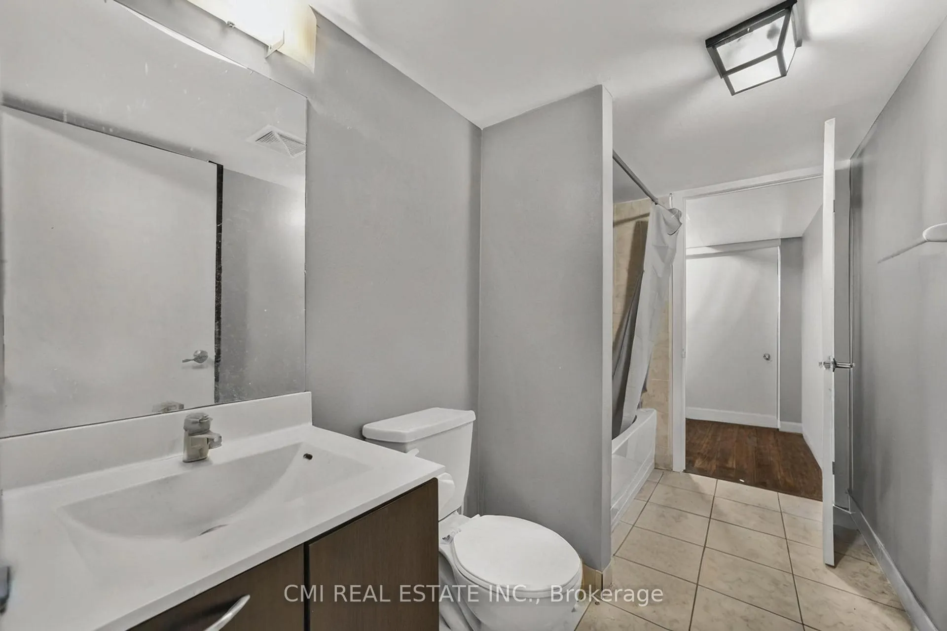 Photo 21 of Unit 725, 38 Joe Shuster Way, Toronto, South Parkdale — HOMEH