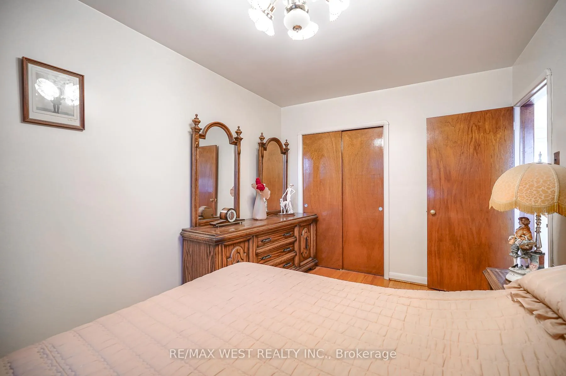 Photo 21 of 6 Dalrymple Drive, Toronto, Rockcliffe-Smythe — HOMEH