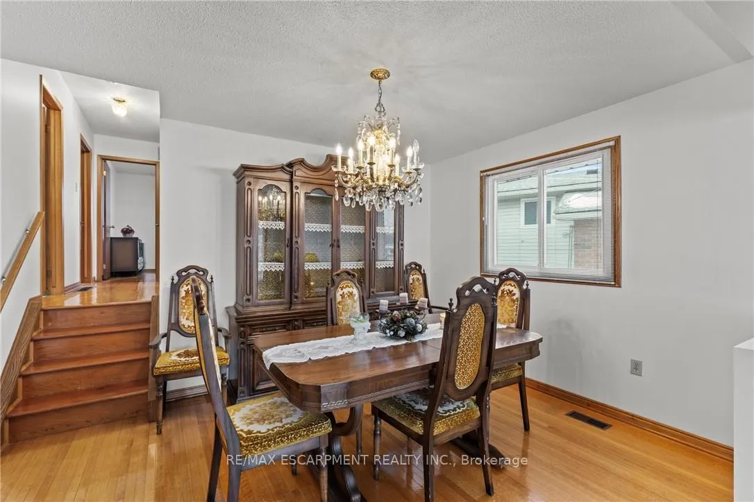 Photo 3 of 88 Glen Valley Drive, Hamilton, Vincent — HOMEH