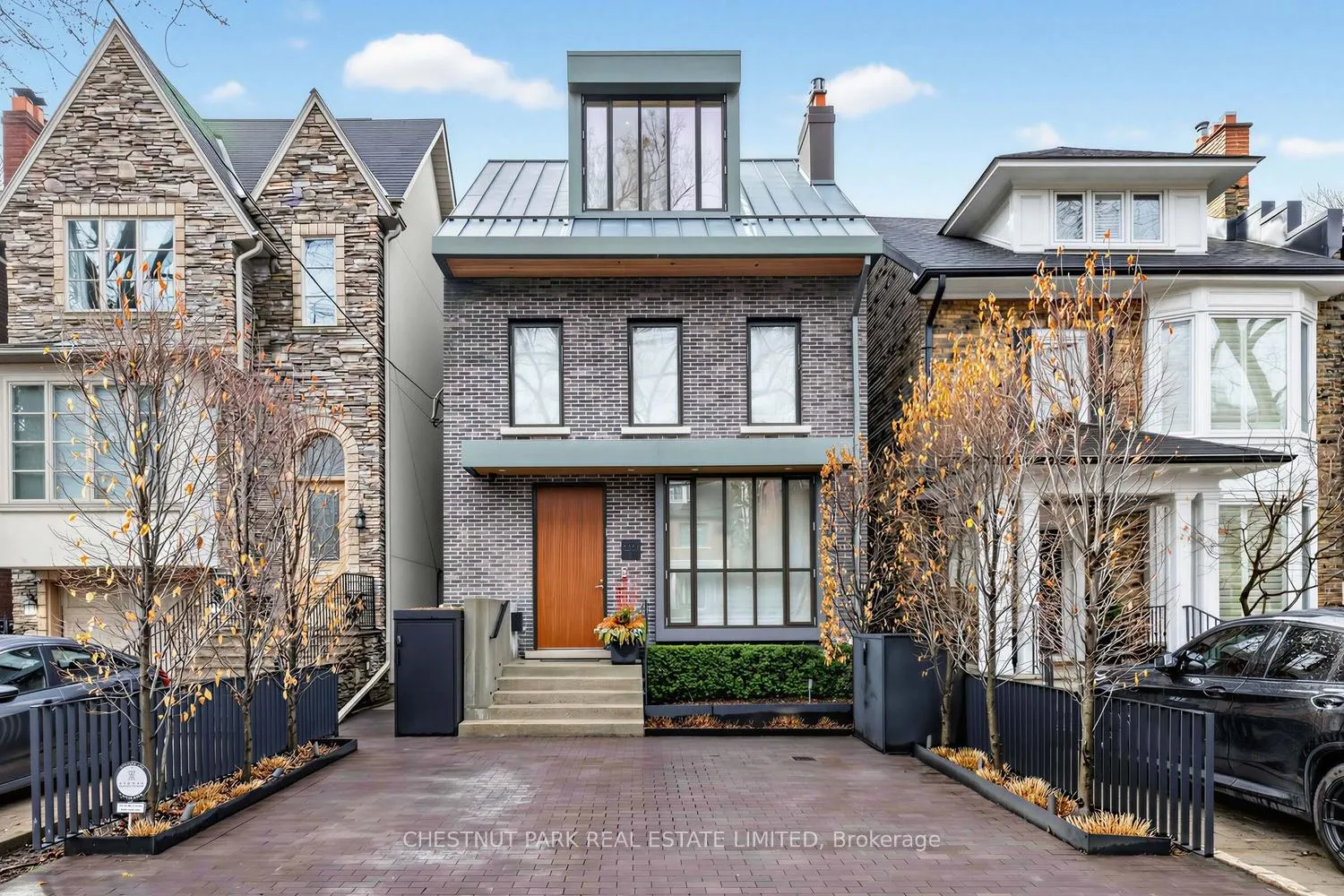 Front of 55 Farnham Avenue