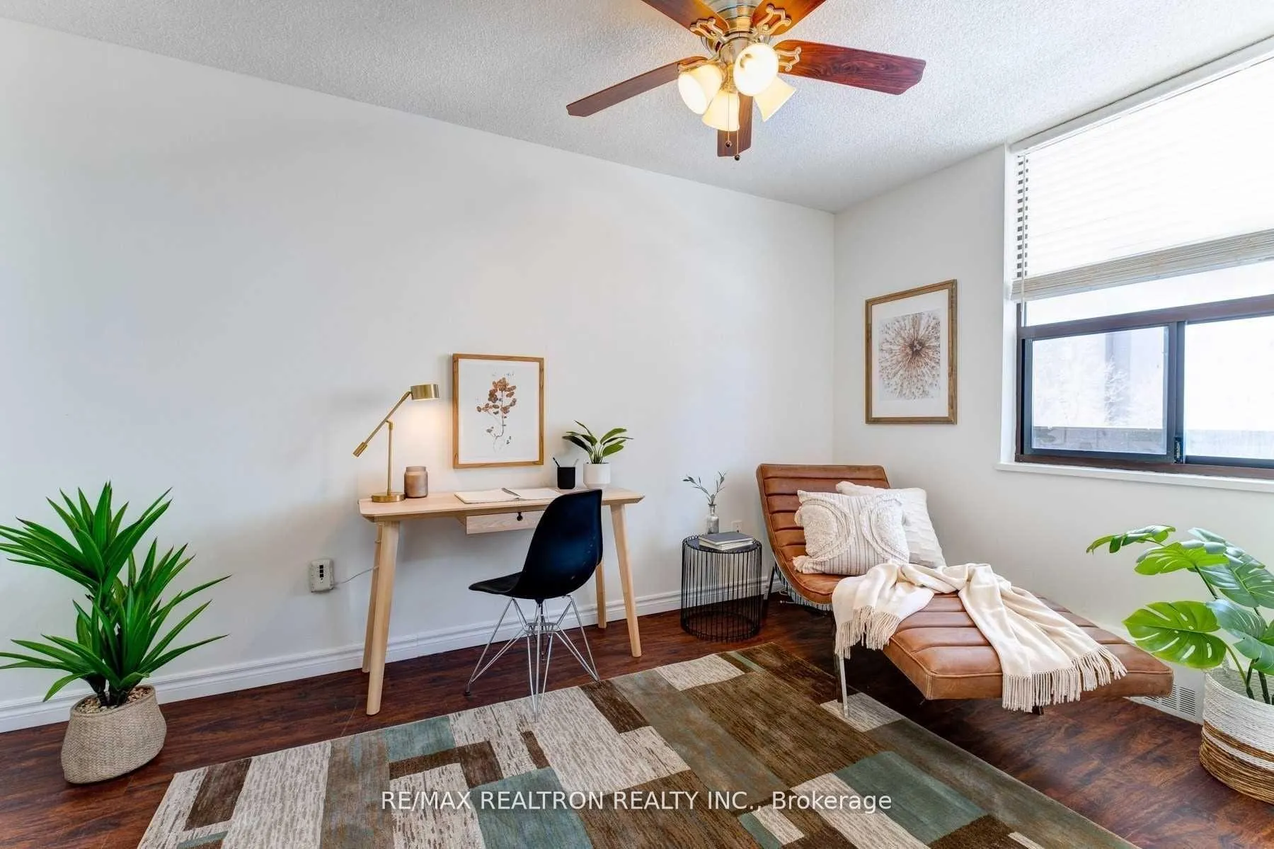 Photo 6 of Unit 404, 90 Ling Road, Scarborough, West Hill — HOMEH