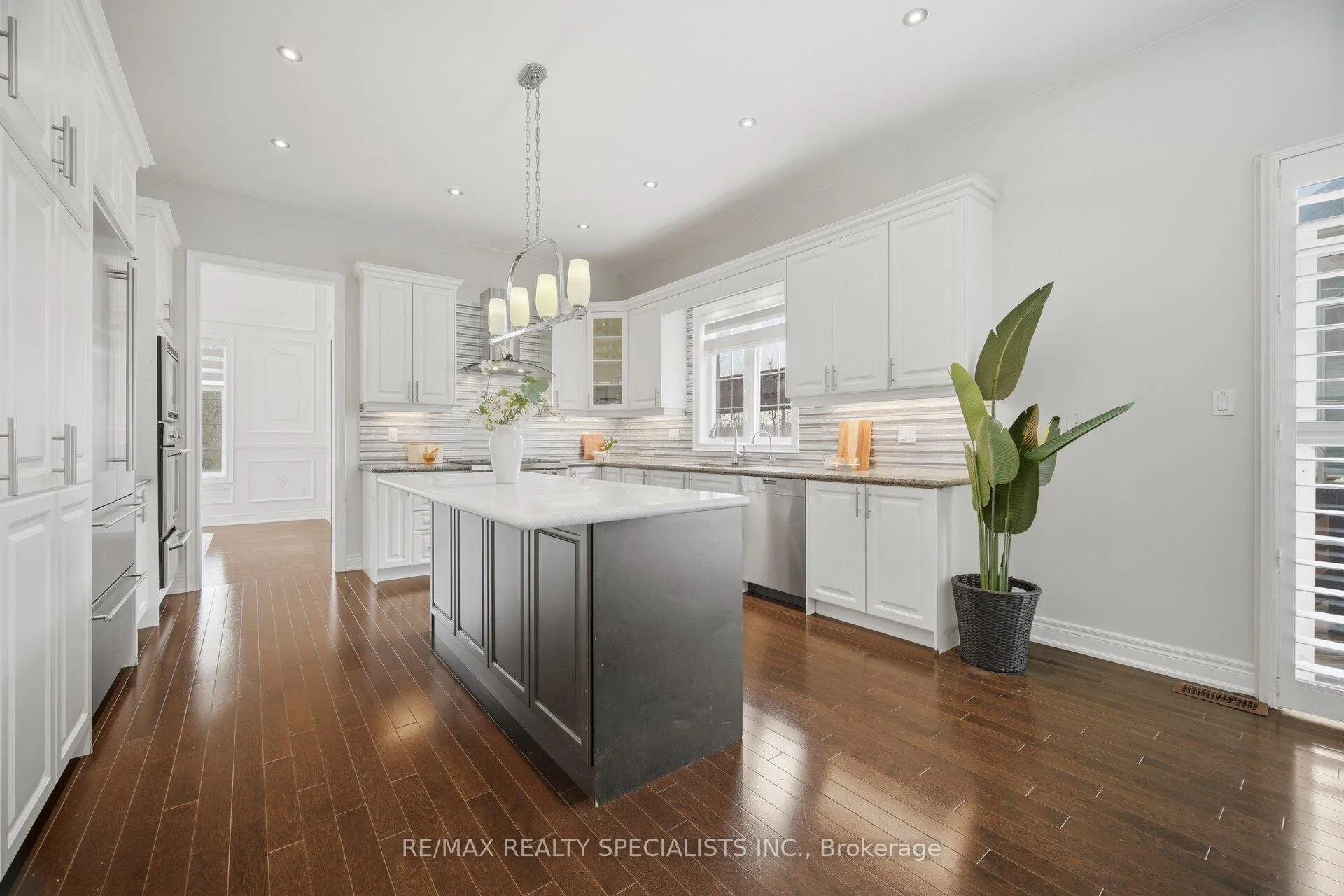 Photo 10 of 2 Berkwood Hollow, Brampton, Credit Valley — HOMEH
