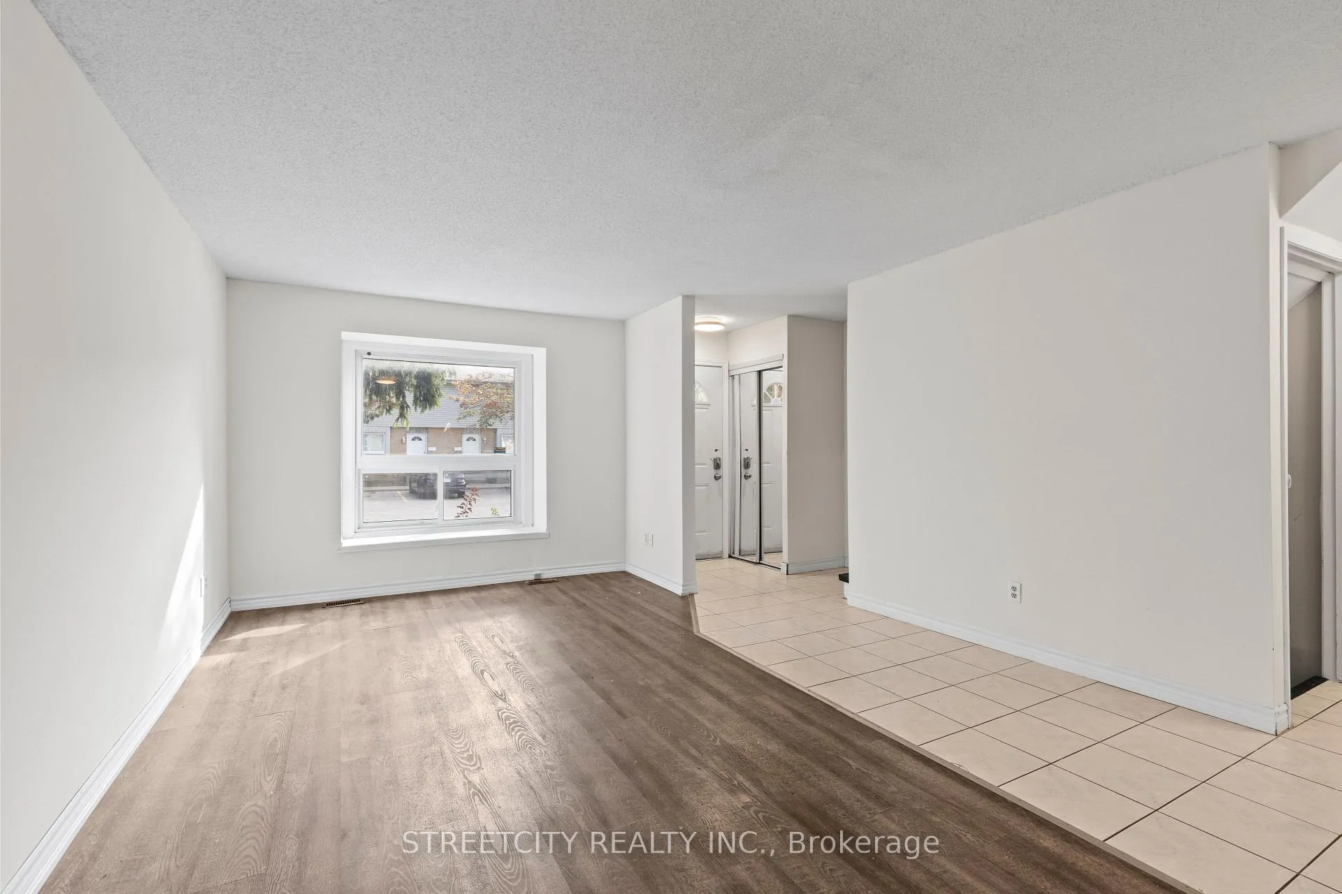 Photo 4 of Unit 36, 577 Third Street, London, East H — HOMEH