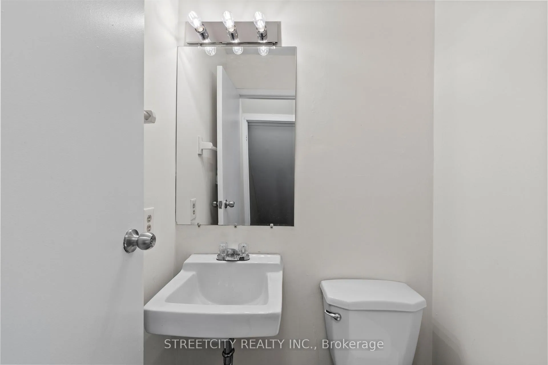 Photo 9 of Unit 36, 577 Third Street, London, East H — HOMEH