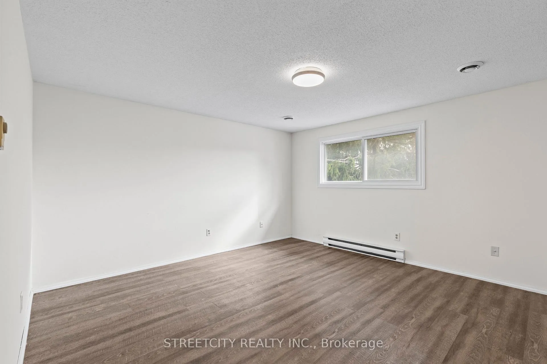 Photo 10 of Unit 36, 577 Third Street, London, East H — HOMEH