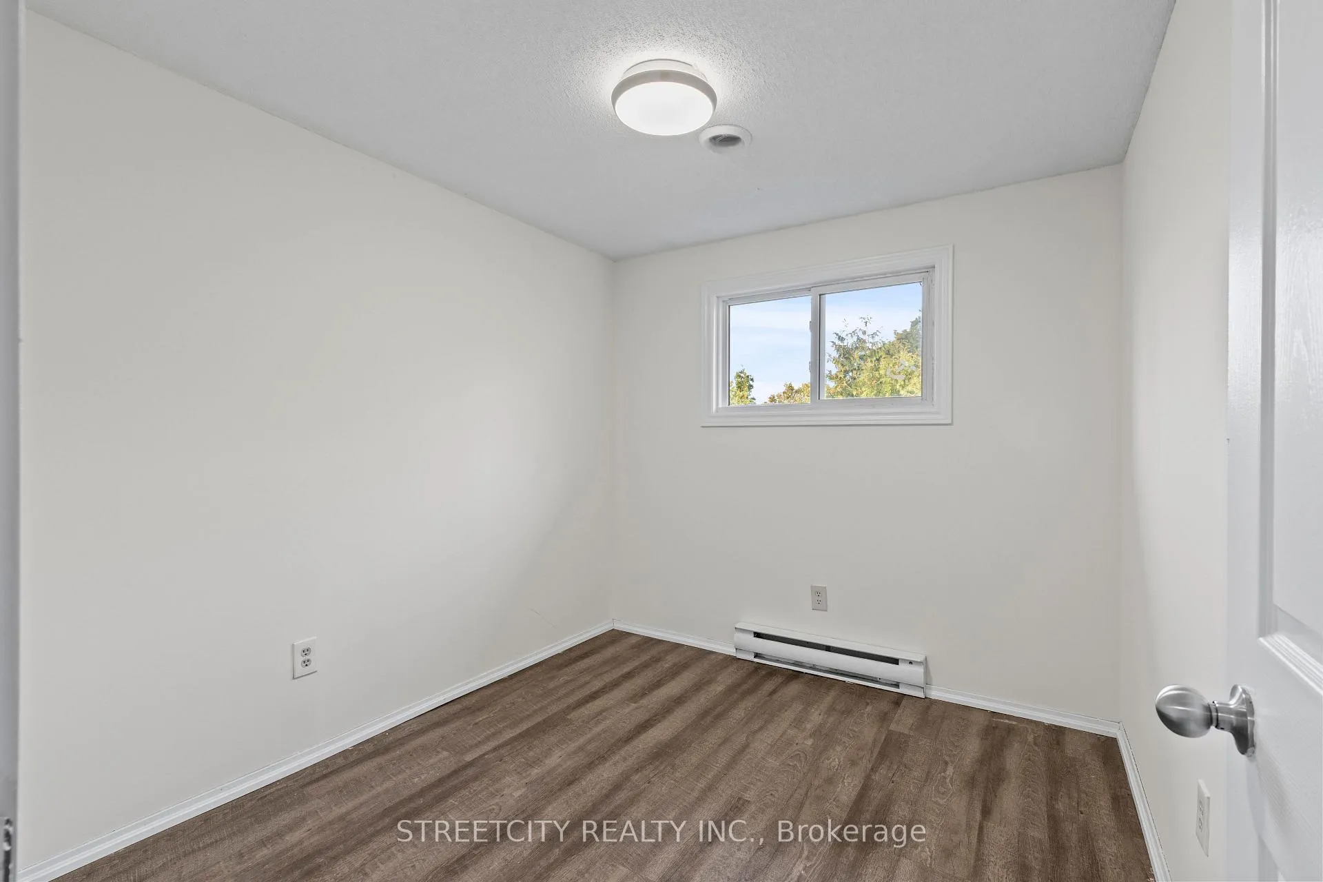 Photo 14 of Unit 36, 577 Third Street, London, East H — HOMEH