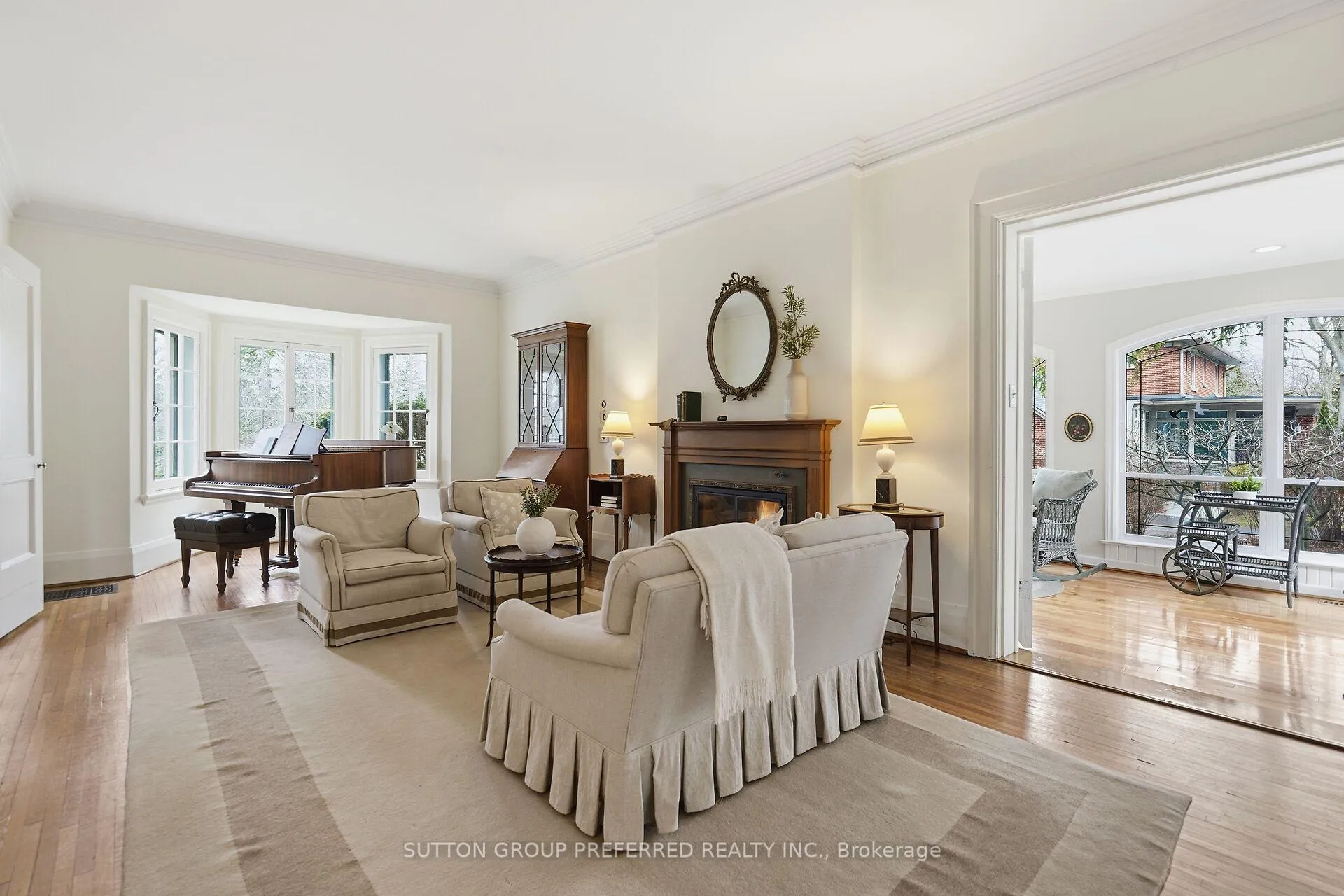 Photo 12 of 119 Base Line Road E, London, South G — HOMEH