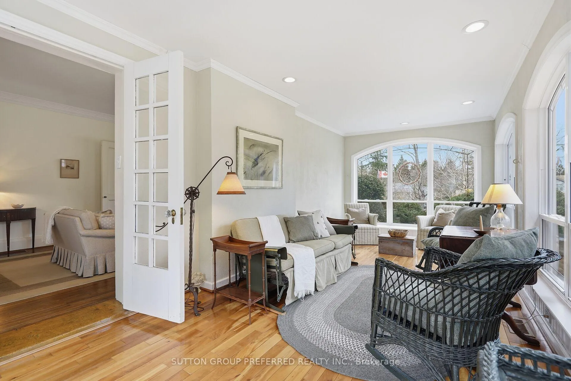 Photo 16 of 119 Base Line Road E, London, South G — HOMEH