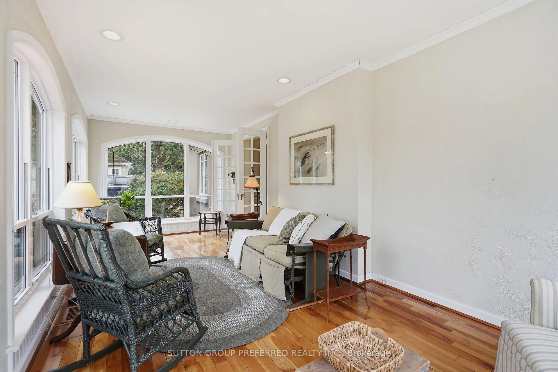 Photo 17 of 119 Base Line Road E, London, South G — HOMEH
