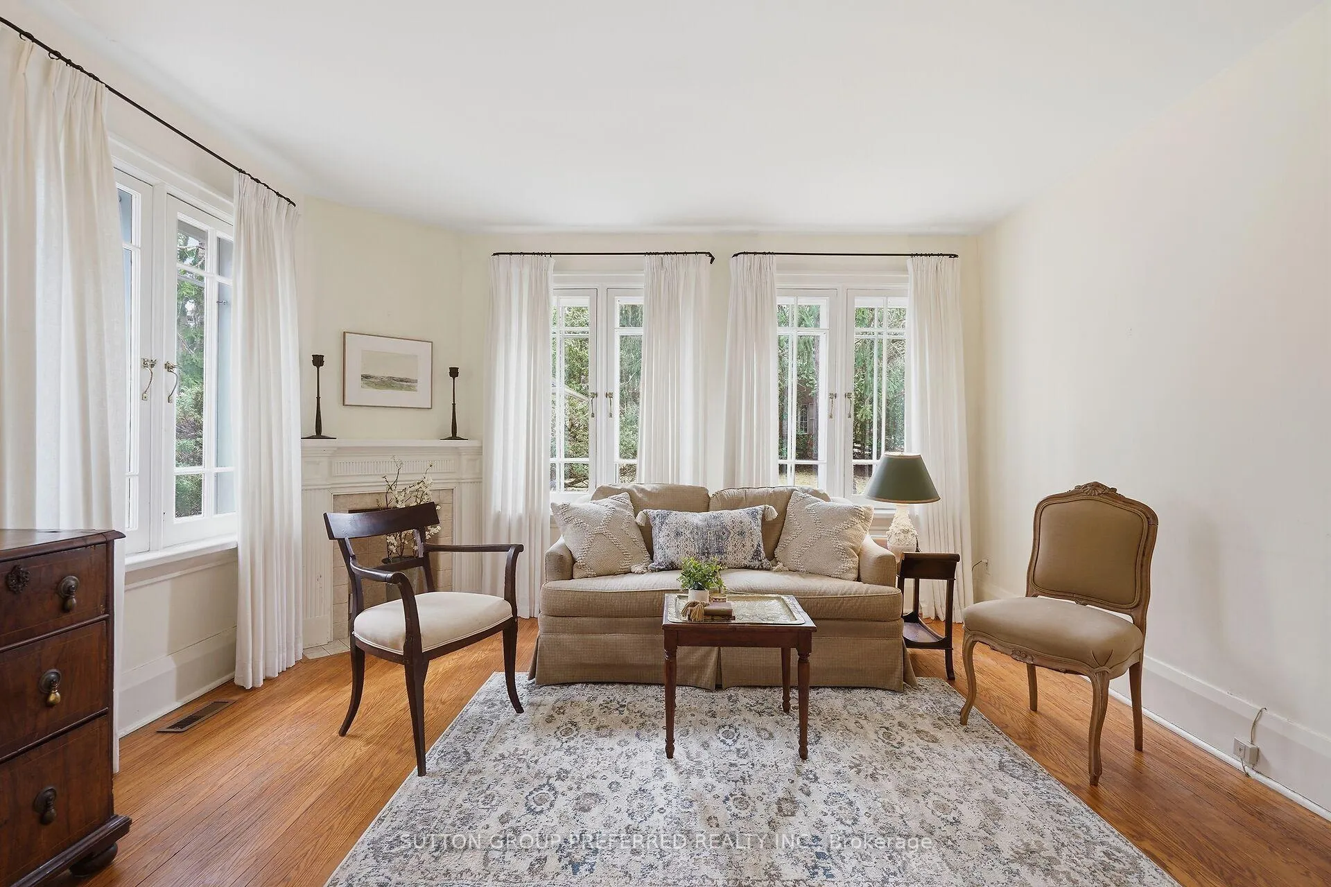 Photo 18 of 119 Base Line Road E, London, South G — HOMEH