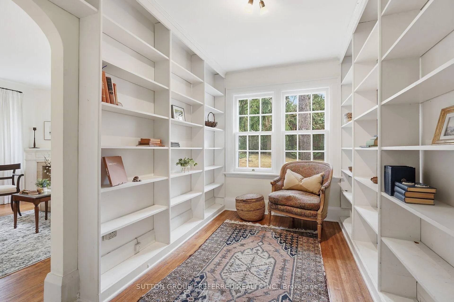 Photo 20 of 119 Base Line Road E, London, South G — HOMEH