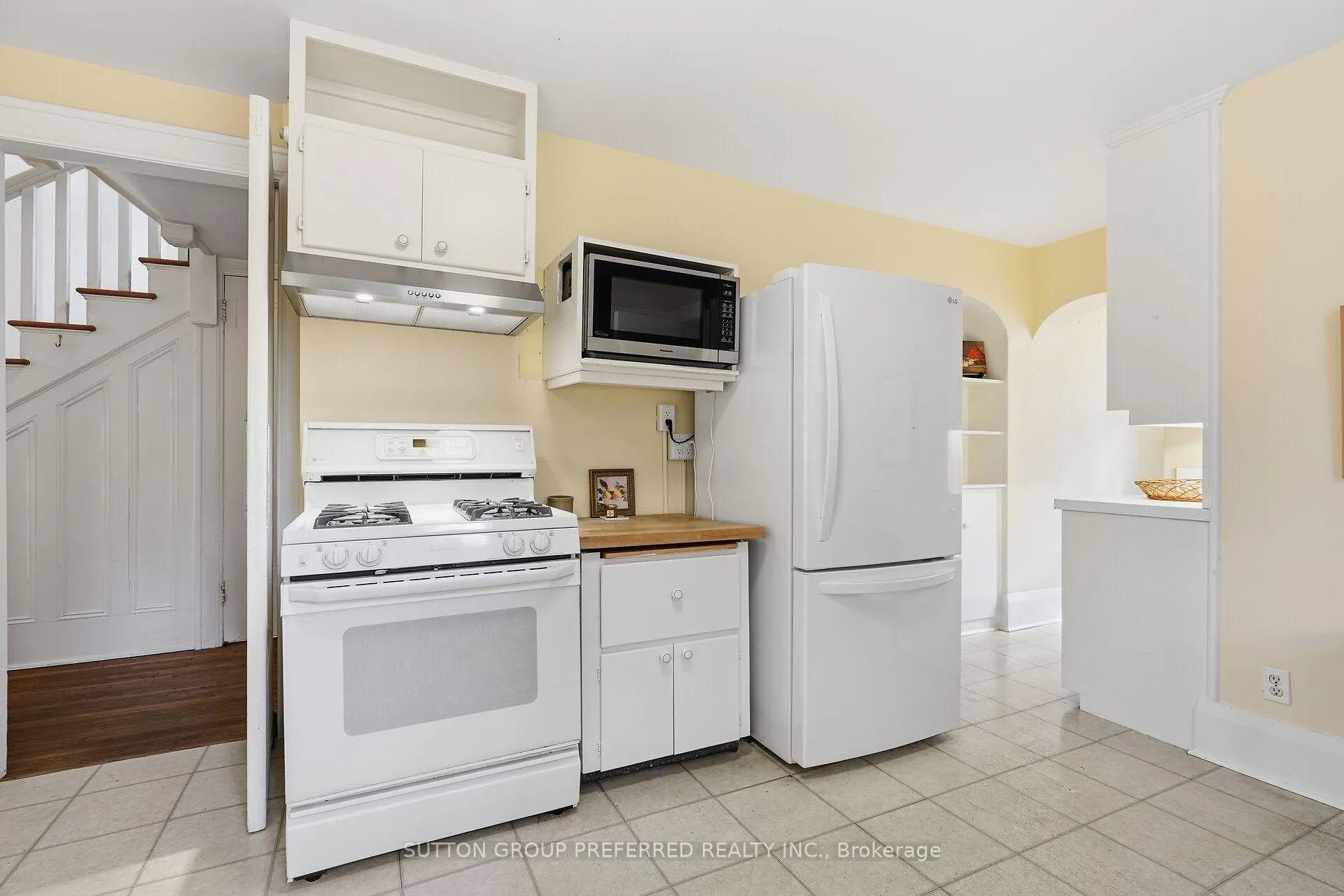 Photo 23 of 119 Base Line Road E, London, South G — HOMEH