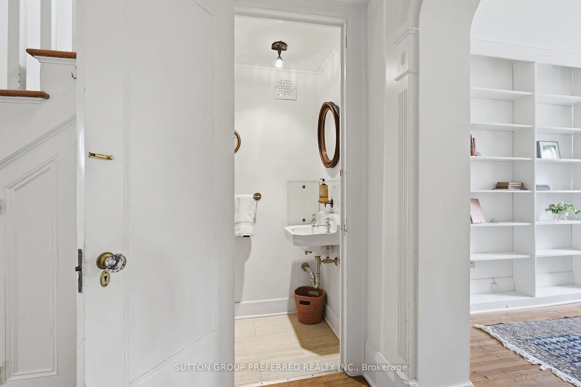 Photo 40 of 119 Base Line Road E, London, South G — HOMEH