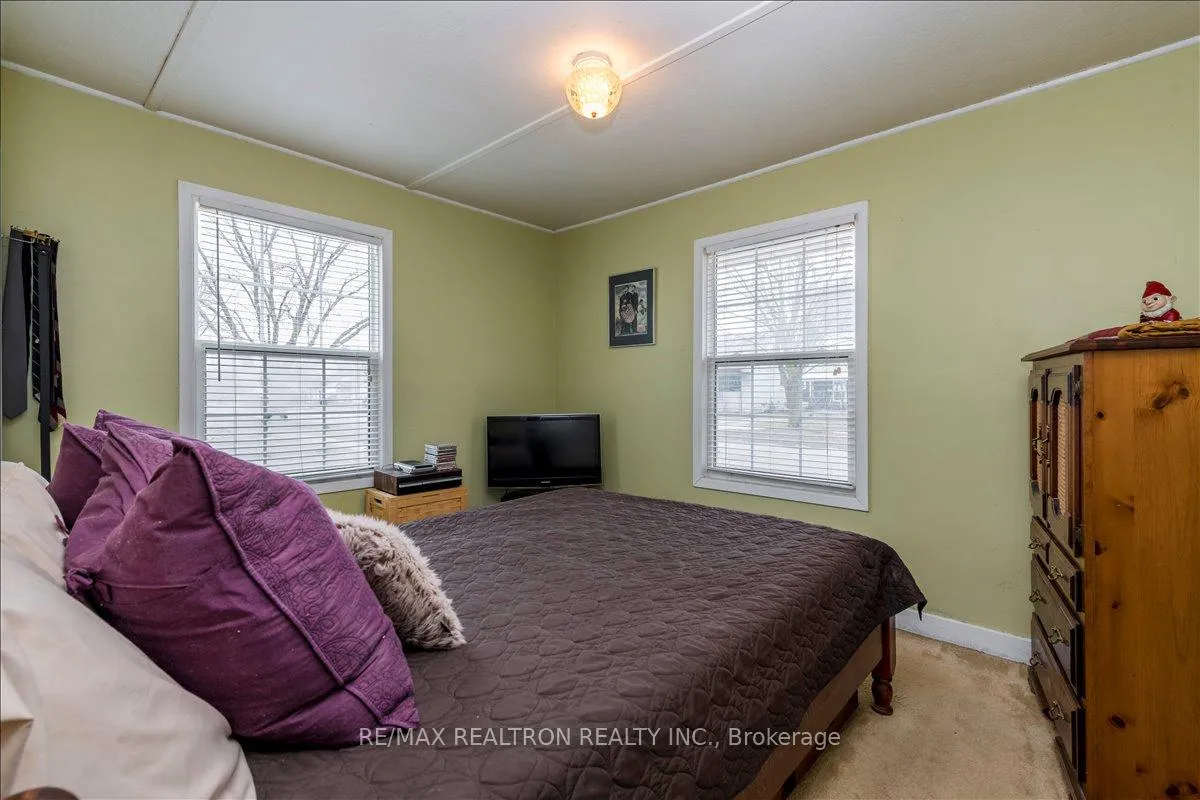 Photo 11 of 108 Eighth Street, Collingwood — HOMEH