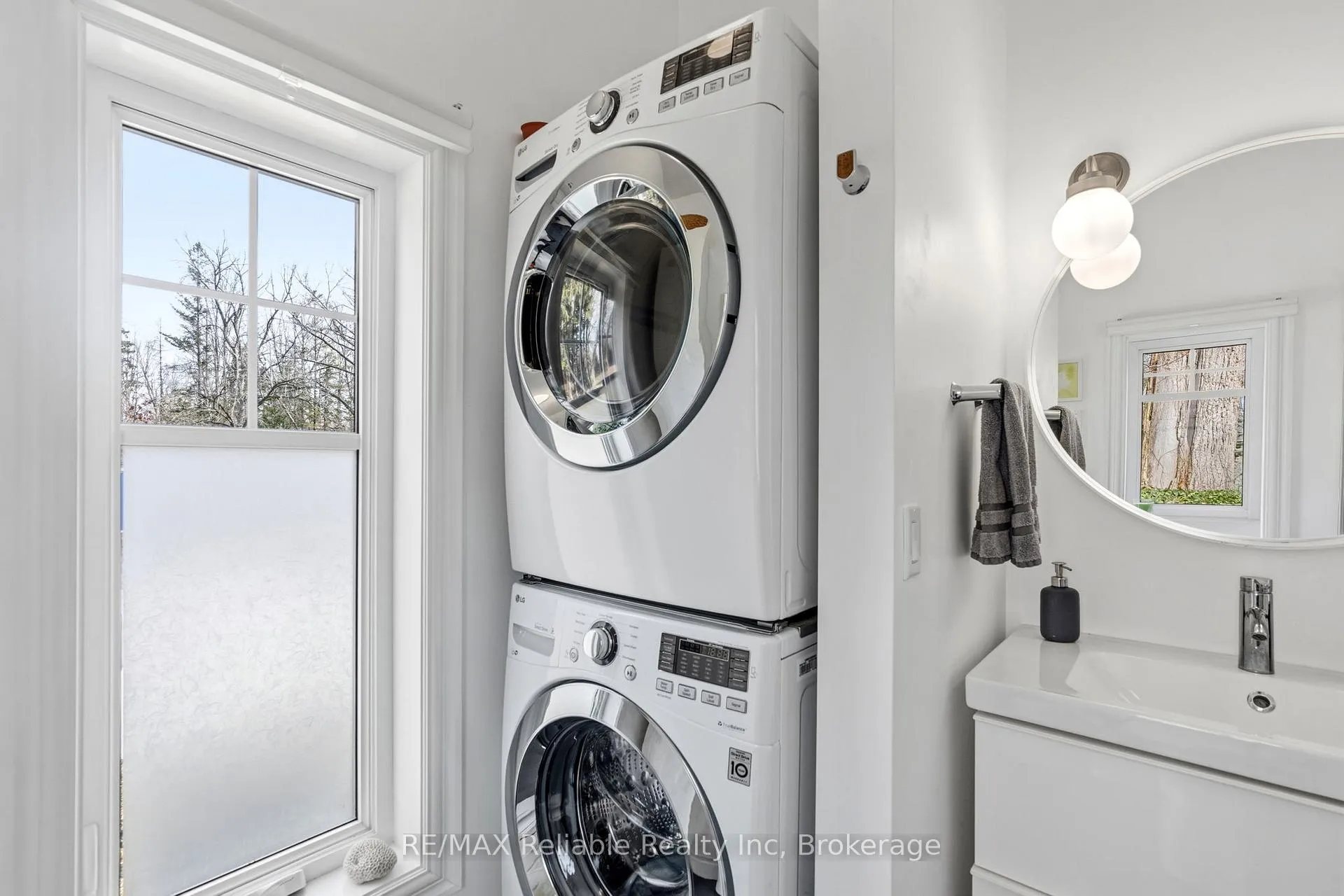 Photo 22 of 77419A Bluewater Highway, Central Huron, Goderich — HOMEH