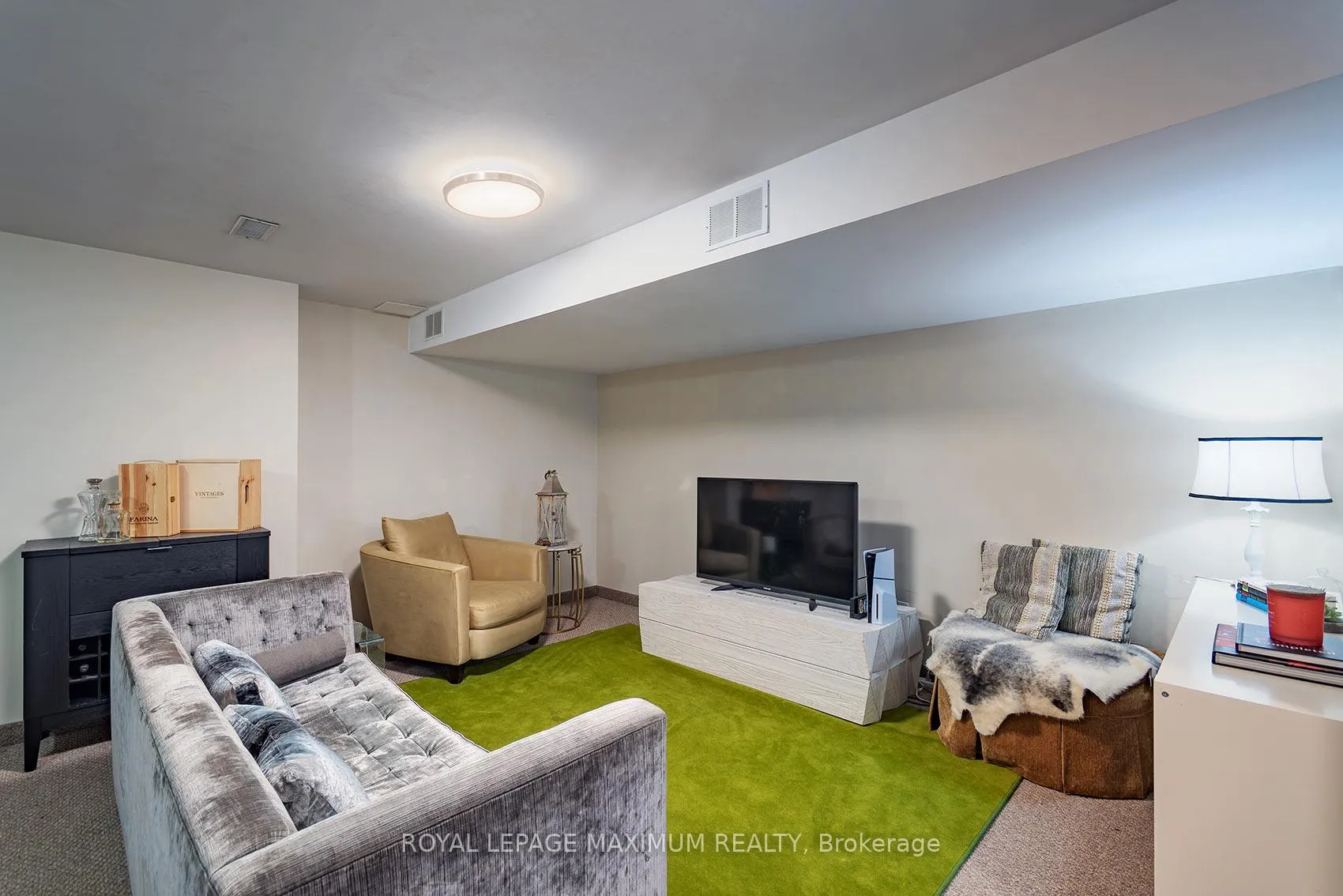 Photo 32 of 33 La Neve Avenue, Vaughan, Sonoma Heights — HOMEH