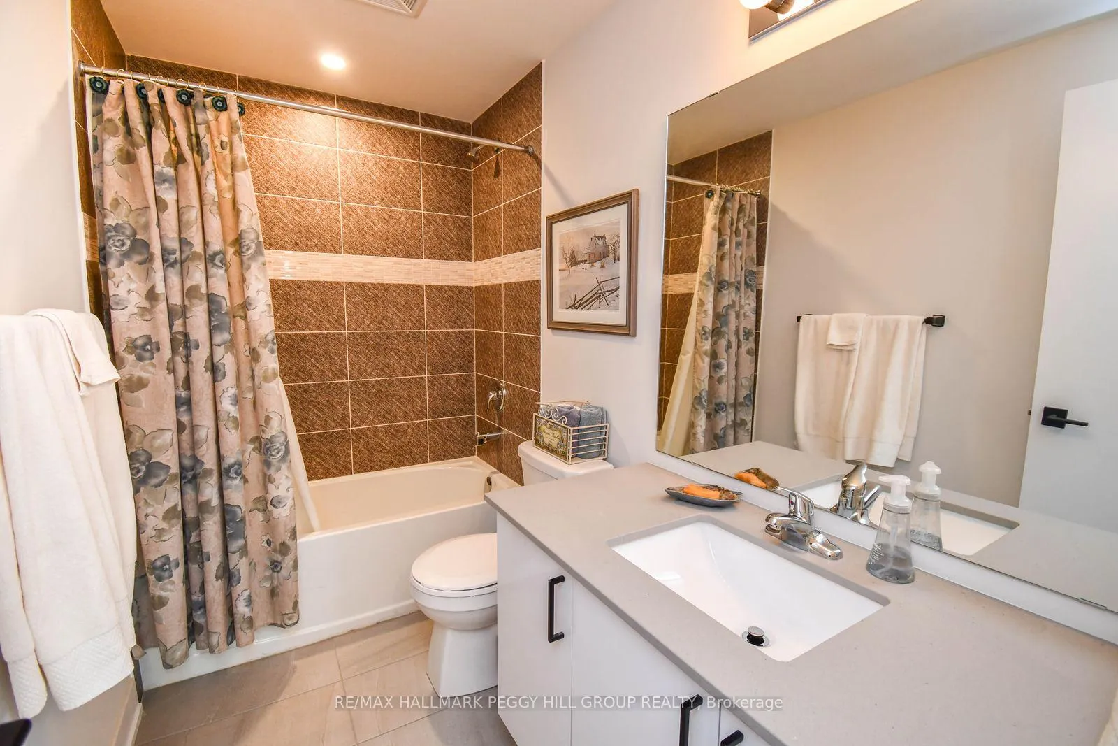 Photo 15 of Unit 606, 5 Chef Lane, Barrie, Rural Barrie Southeast — HOMEH