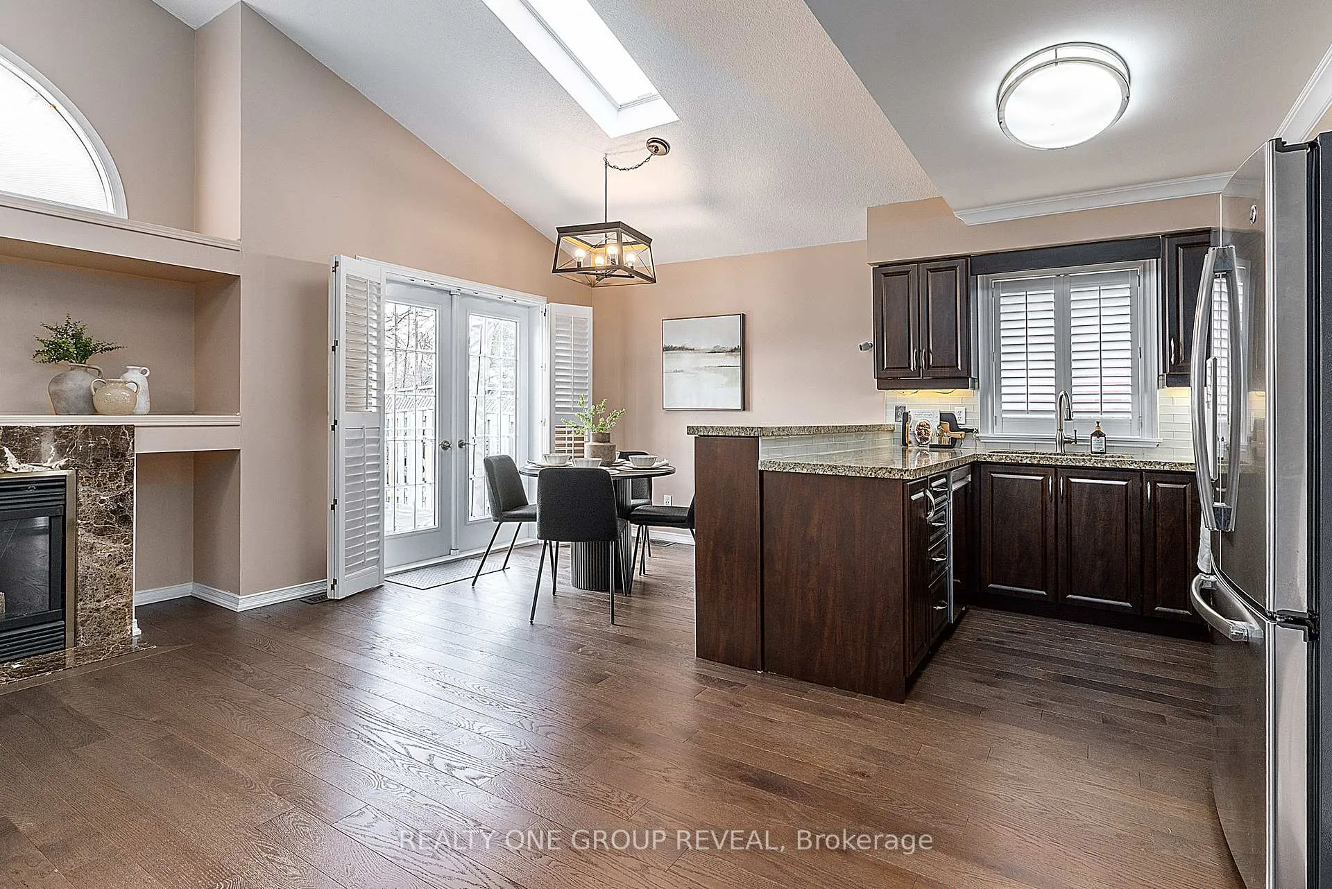 Photo 10 of 37 Wetherburn Drive, Whitby, Williamsburg — HOMEH