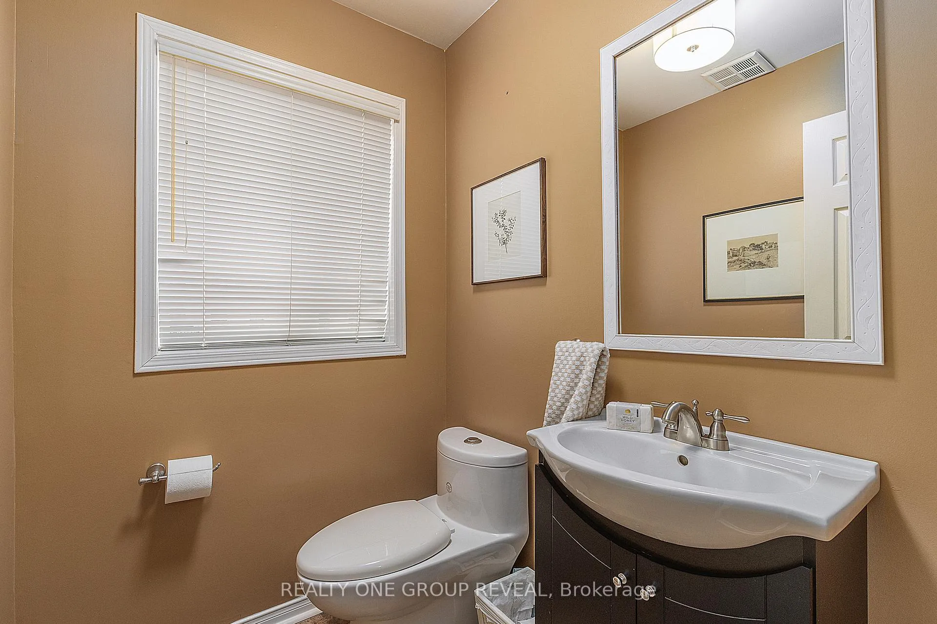Photo 18 of 37 Wetherburn Drive, Whitby, Williamsburg — HOMEH