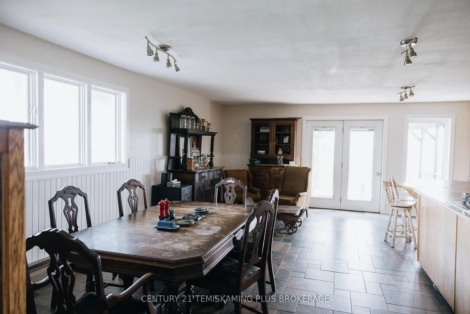 Photo 9 of 46774 Highway 562, Timiskaming, TIM - Outside - Rural — HOMEH