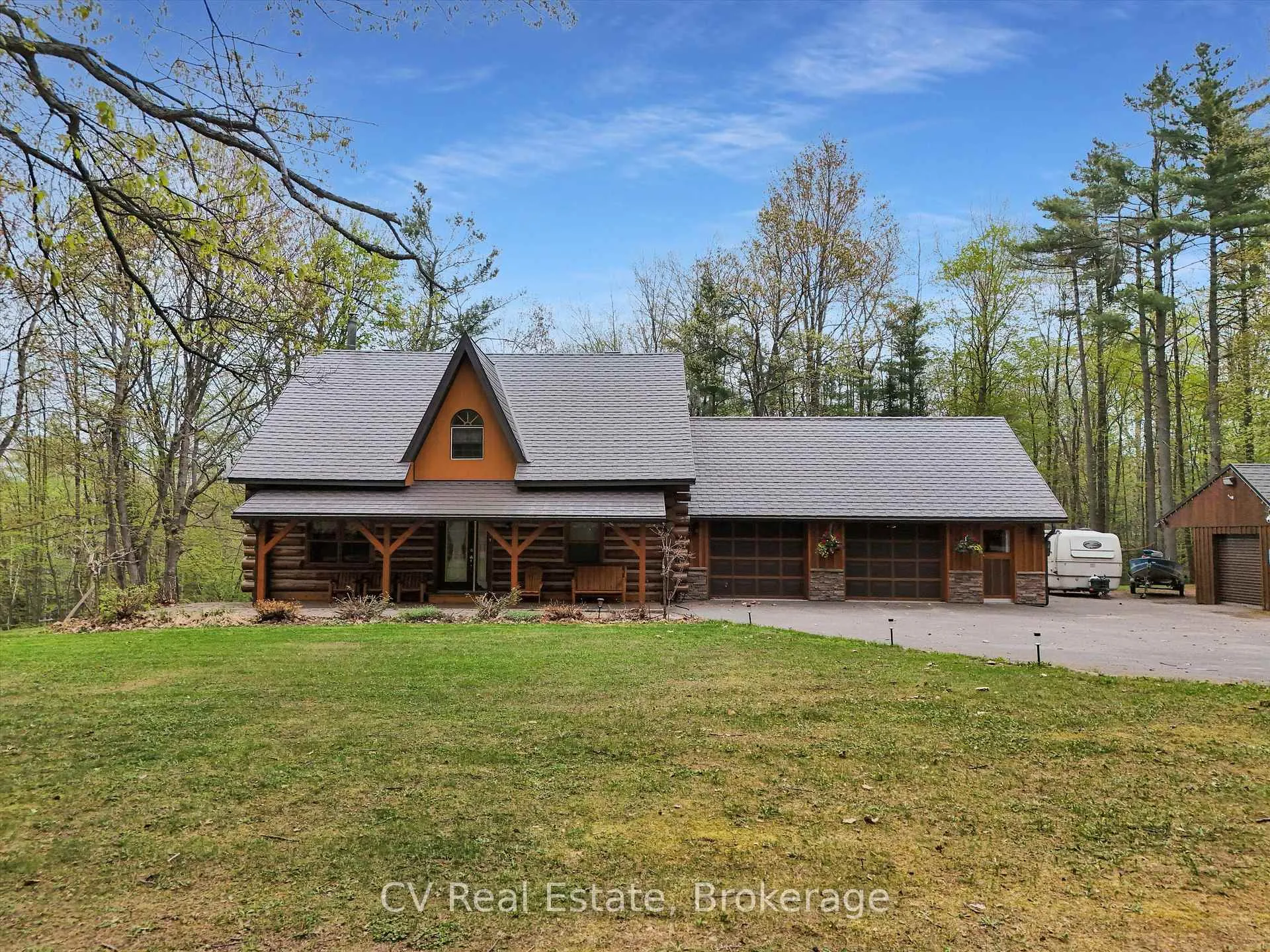 Photo 3 of 1040 Amelia Crescent, Gravenhurst, Morrison — HOMEH