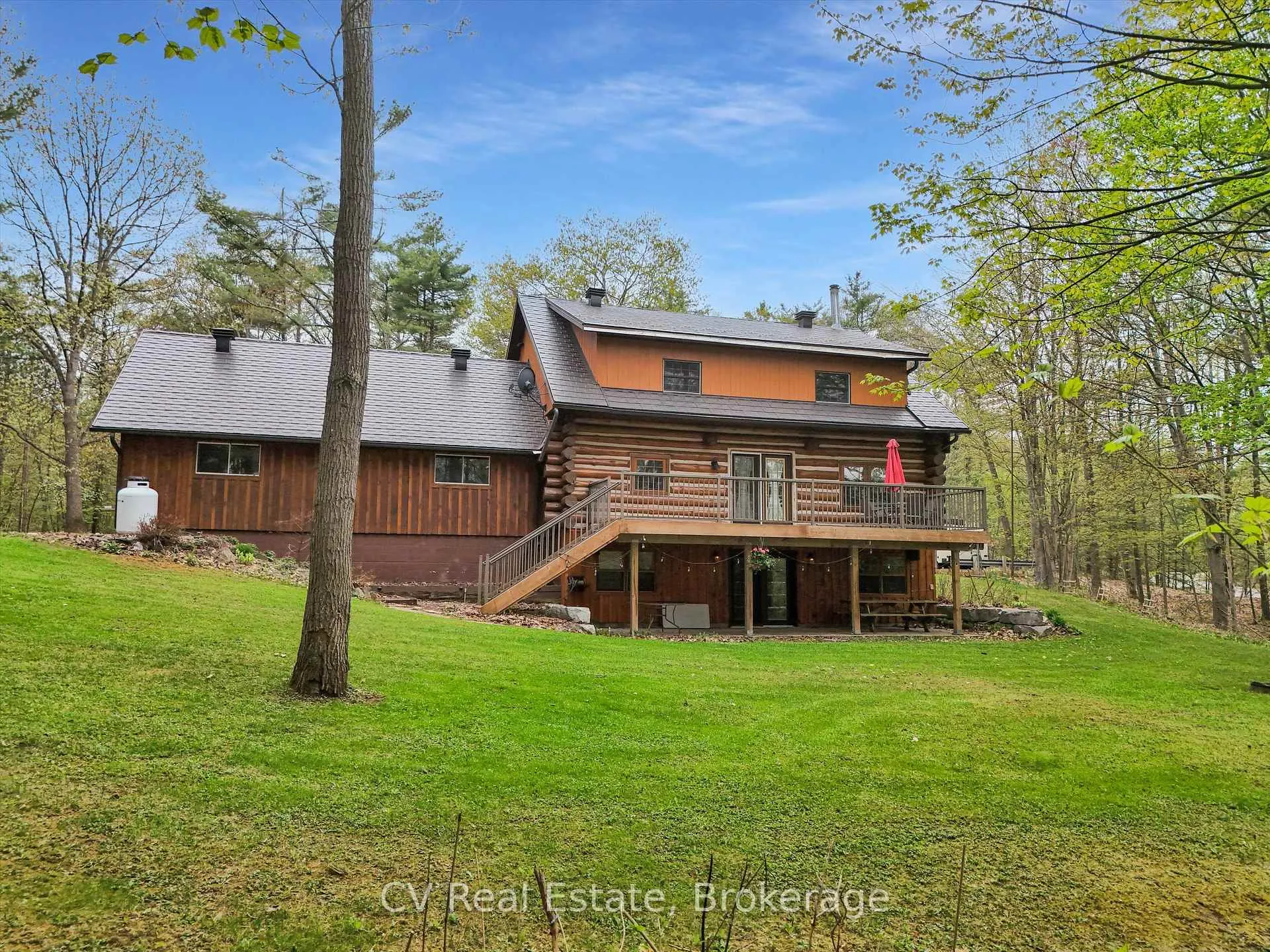 Photo 11 of 1040 Amelia Crescent, Gravenhurst, Morrison — HOMEH