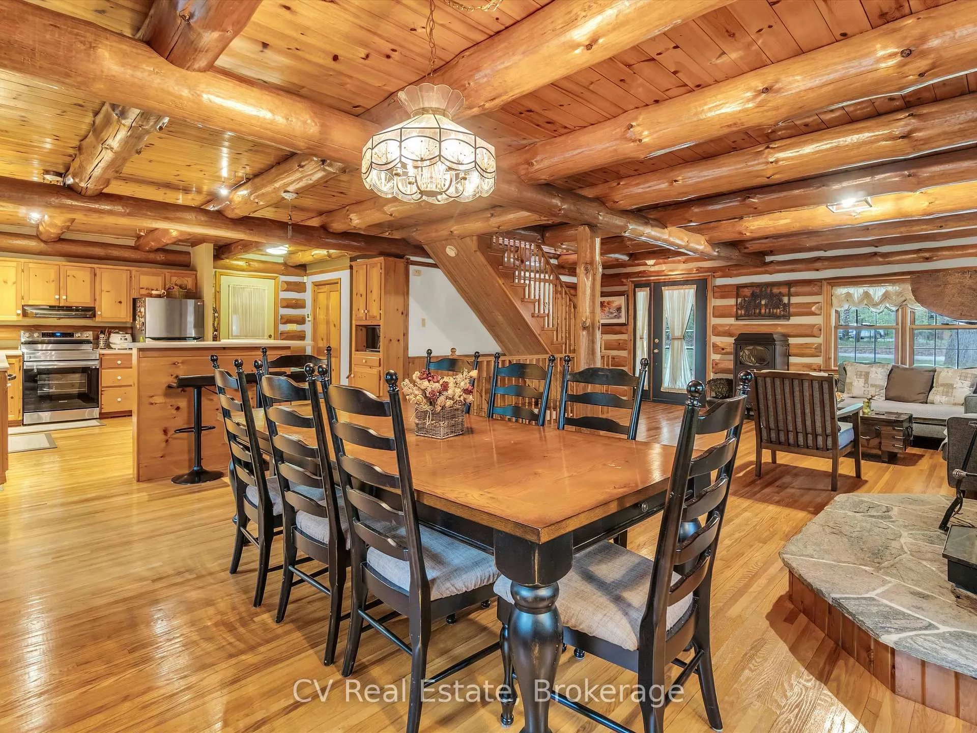 Photo 23 of 1040 Amelia Crescent, Gravenhurst, Morrison — HOMEH