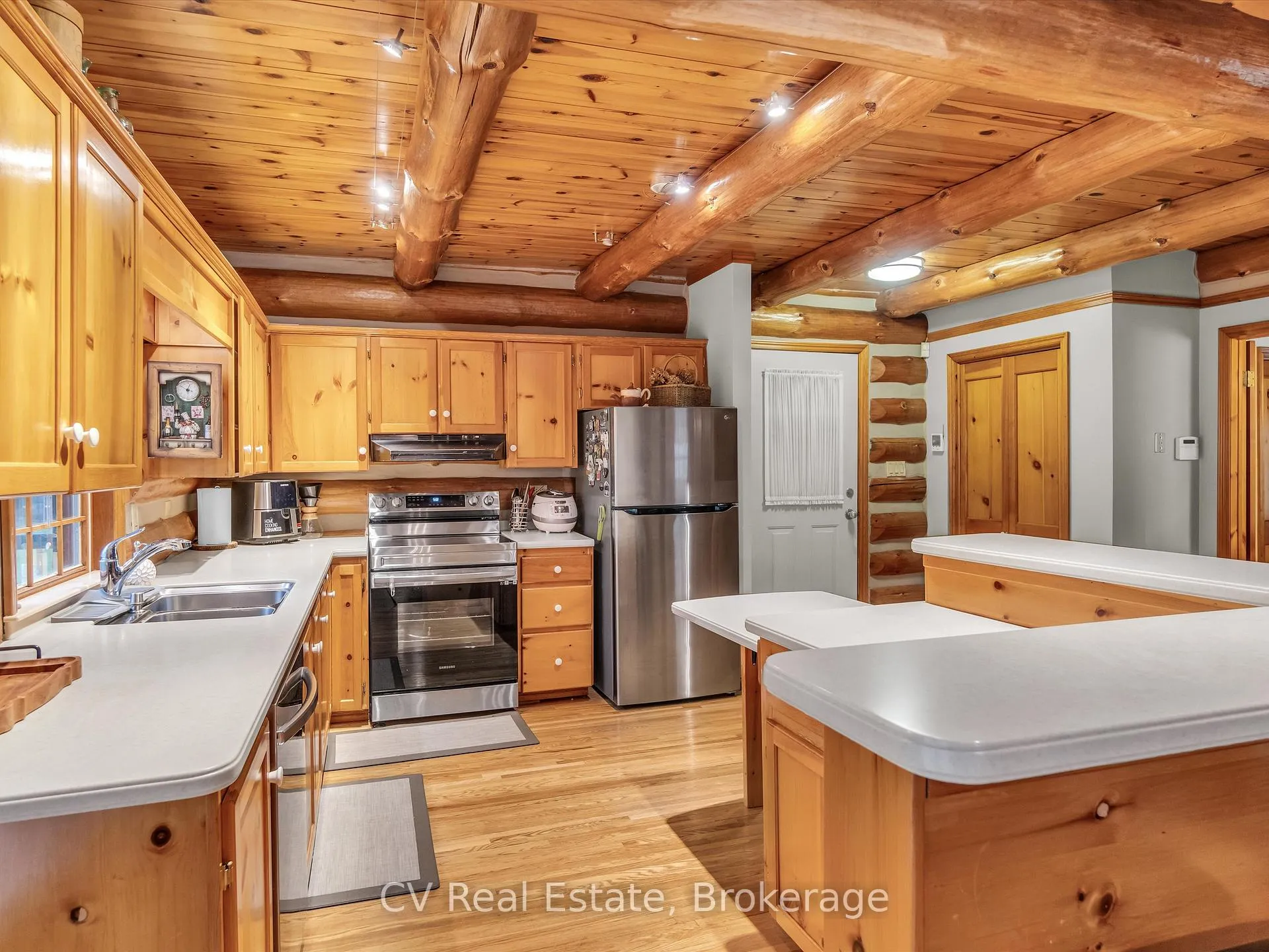 Photo 28 of 1040 Amelia Crescent, Gravenhurst, Morrison — HOMEH