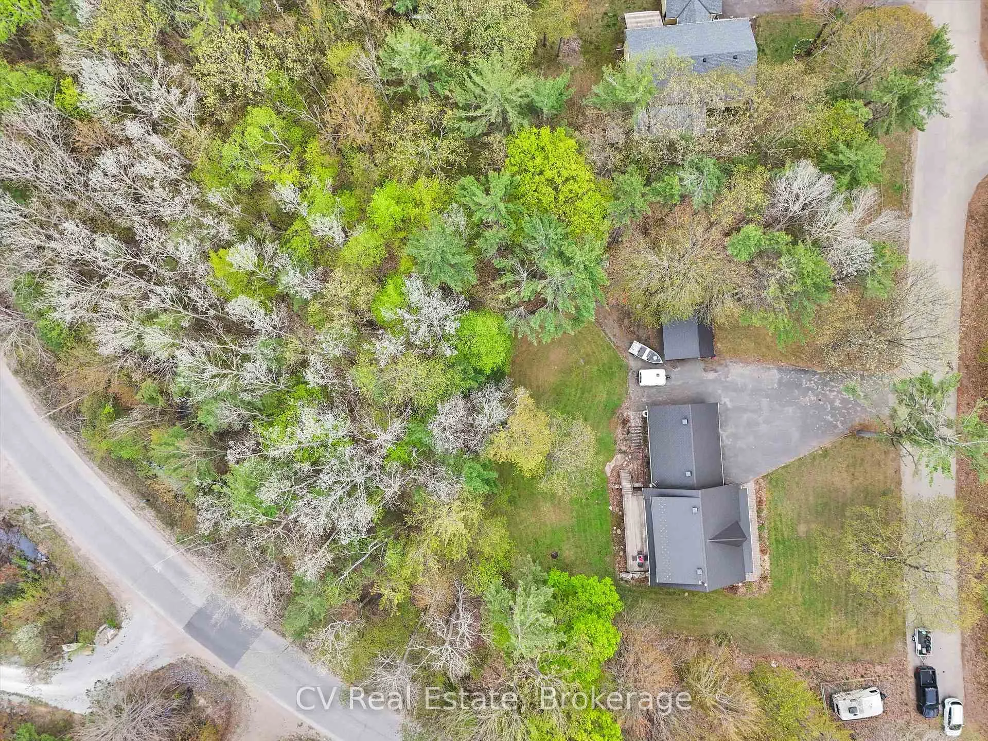 Photo 49 of 1040 Amelia Crescent, Gravenhurst, Morrison — HOMEH