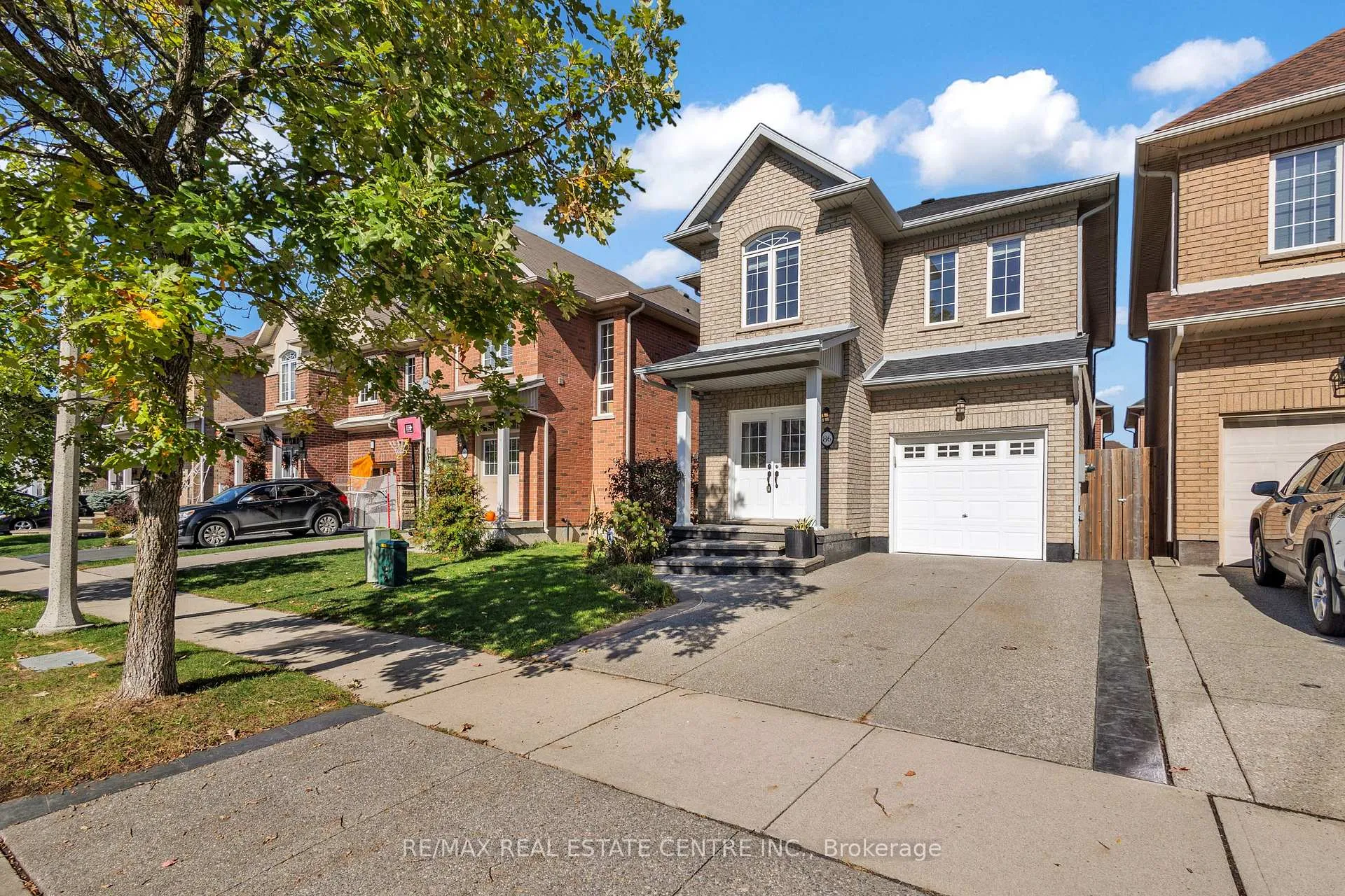 Photo 2 of 86 Glendarling Crescent, Hamilton, Winona Park — HOMEH