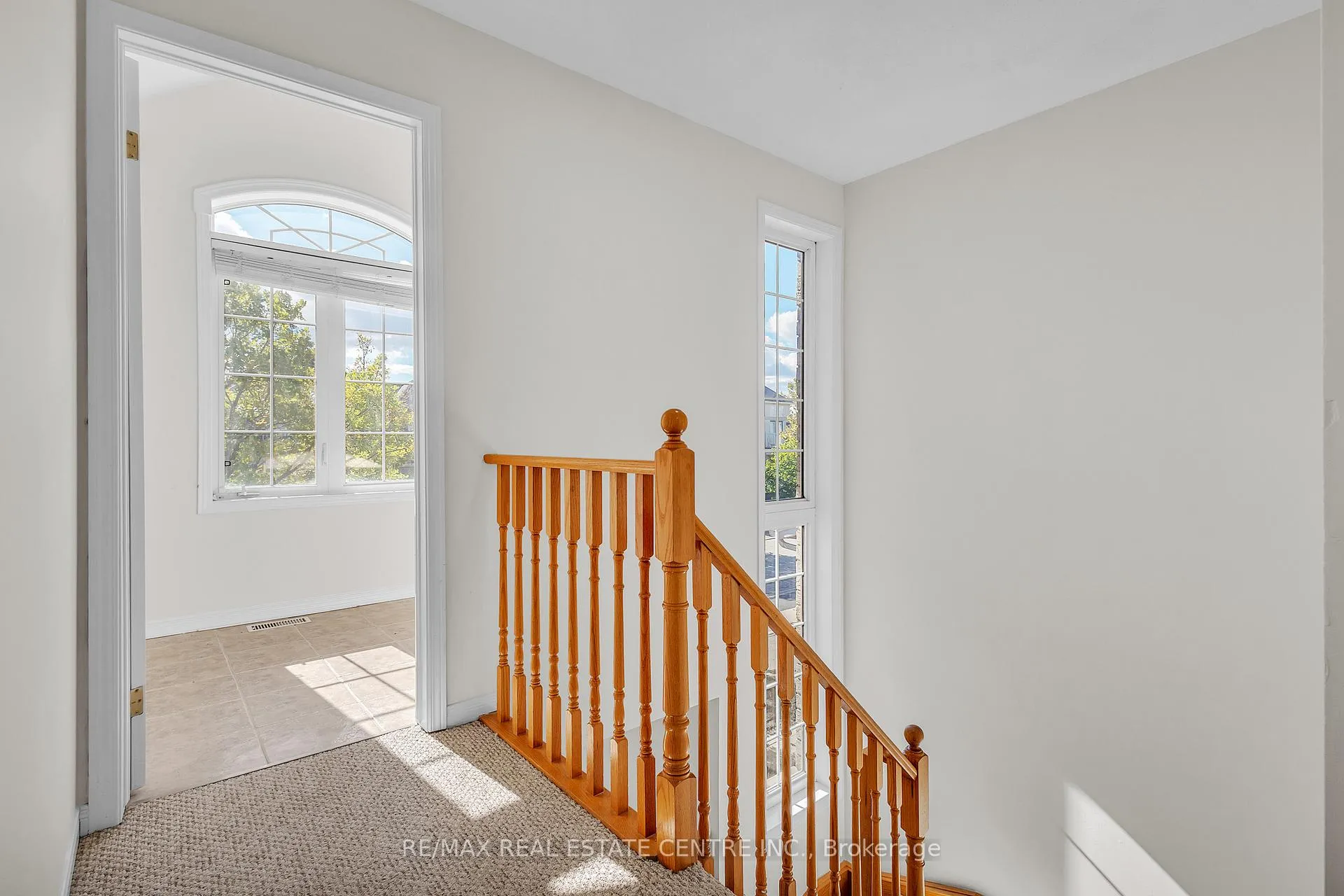 Photo 15 of 86 Glendarling Crescent, Hamilton, Winona Park — HOMEH