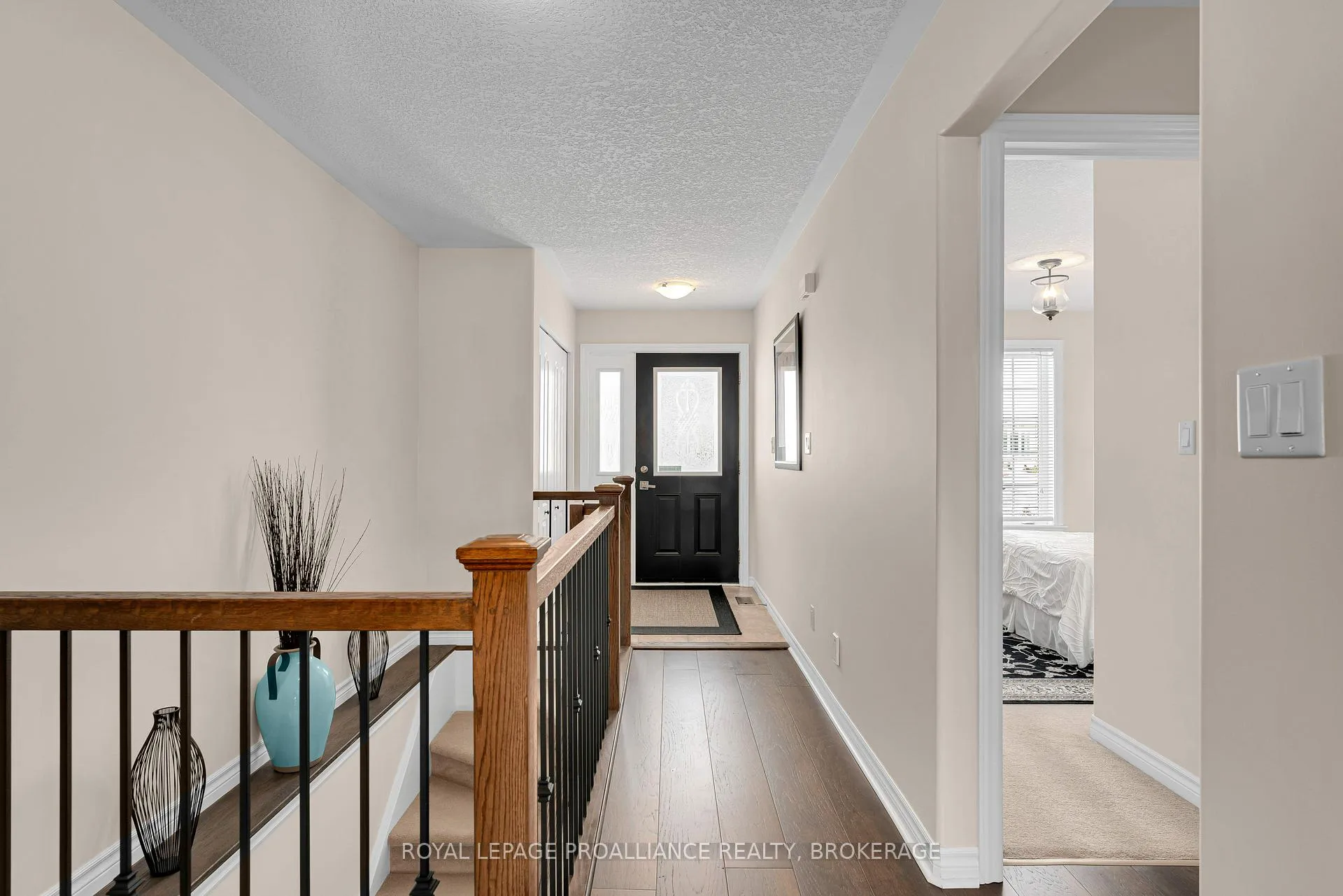 Photo 3 of 137 Ellesmeer Avenue, Kingston, City Northwest — HOMEH