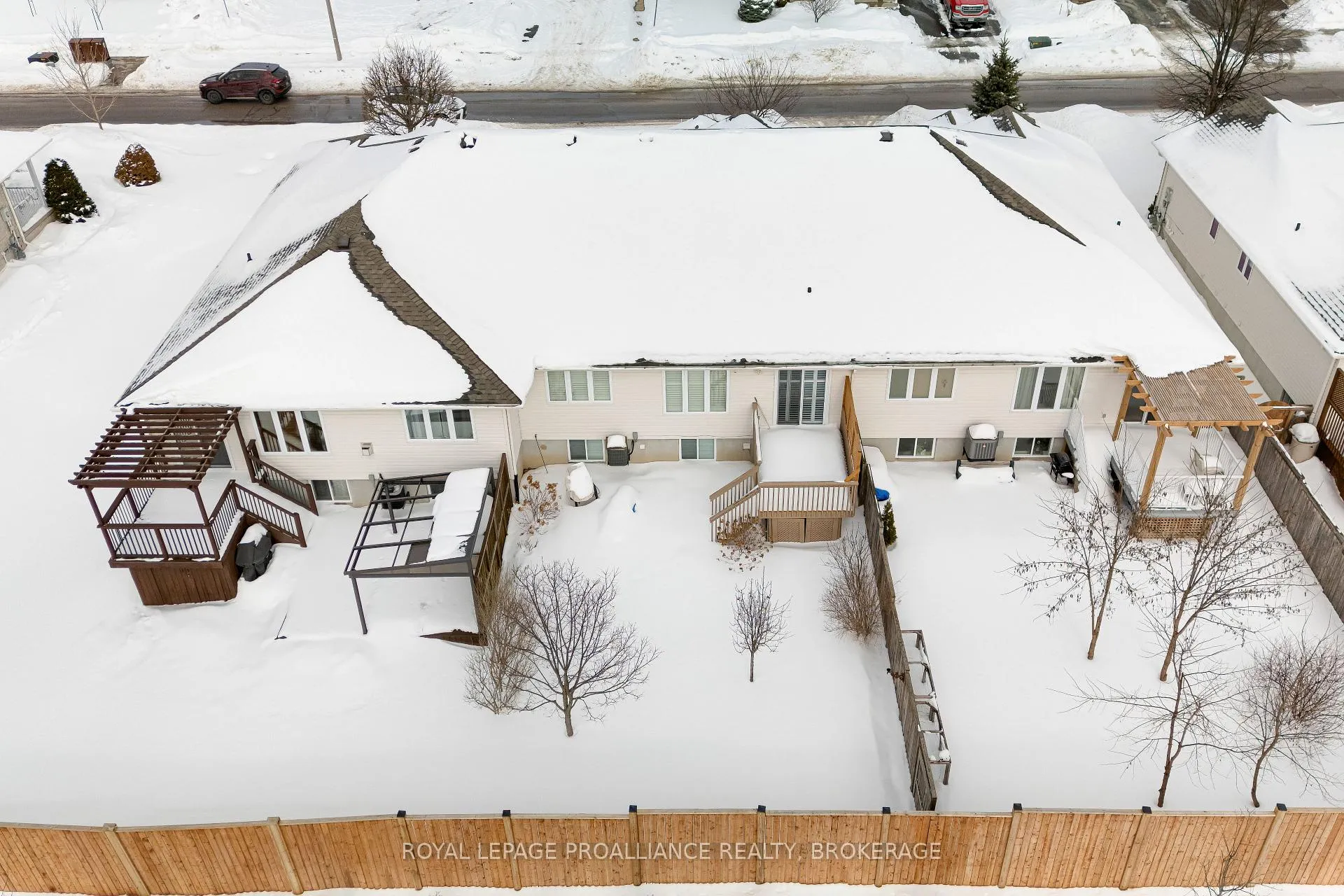 Photo 32 of 137 Ellesmeer Avenue, Kingston, City Northwest — HOMEH