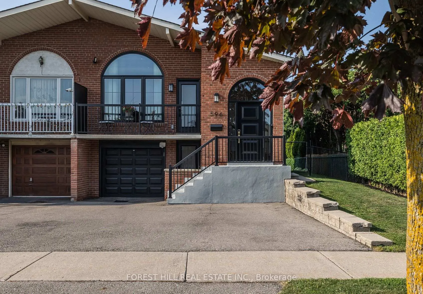 Front of Unit Lower, 596 Woodbridge Avenue