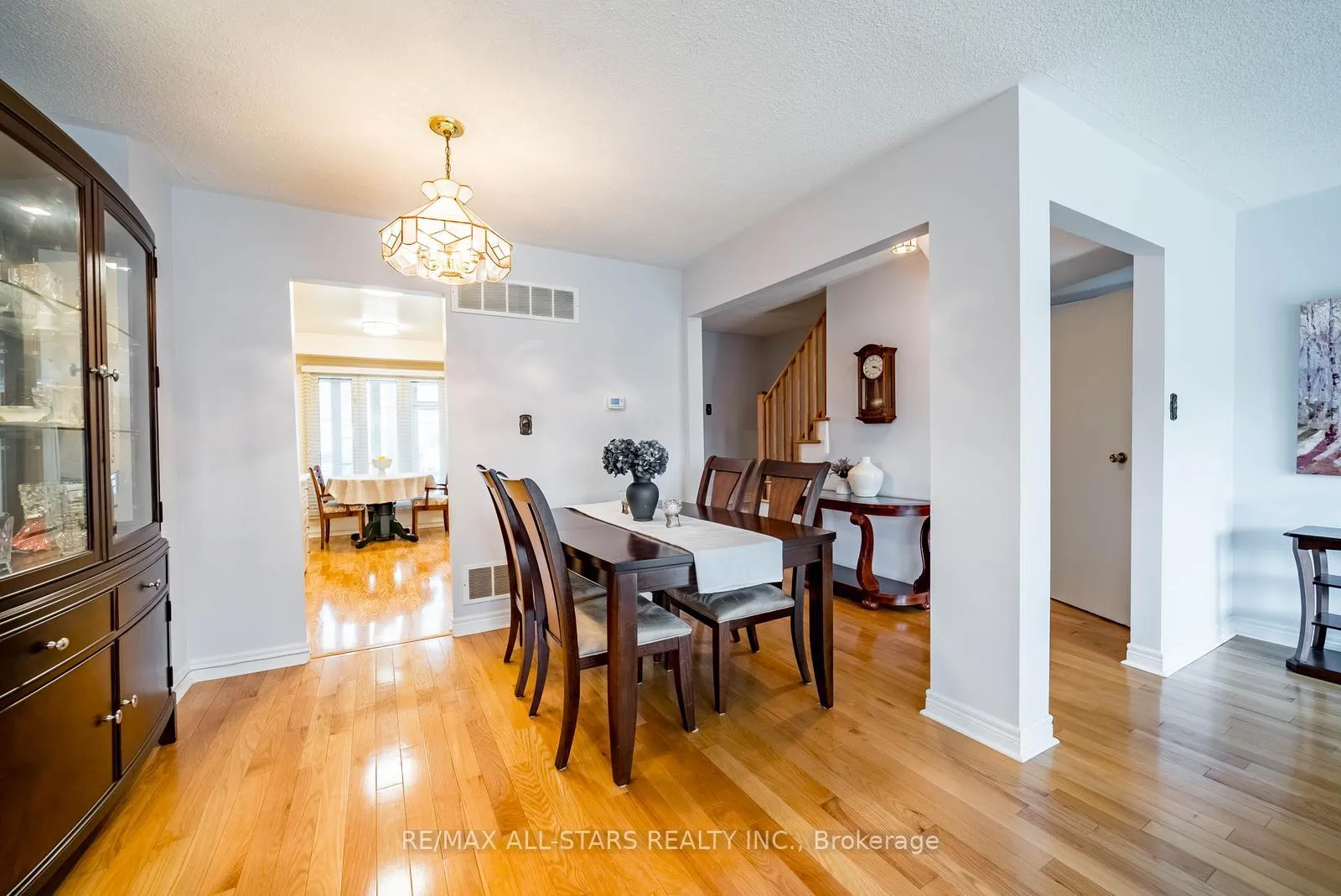 Photo 17 of 25 Thistlewaite Crescent, Scarborough, Agincourt South-Malvern West — HOMEH