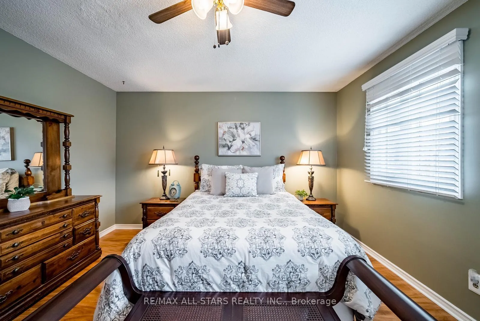 Photo 28 of 25 Thistlewaite Crescent, Scarborough, Agincourt South-Malvern West — HOMEH