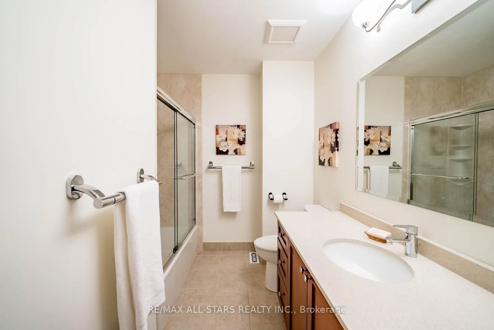 Photo 33 of 25 Thistlewaite Crescent, Scarborough, Agincourt South-Malvern West — HOMEH