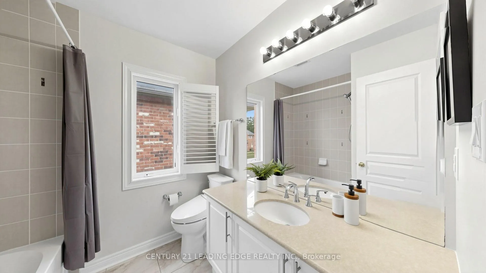 Photo 43 of 122 Maria Road, Markham, Wismer — HOMEH