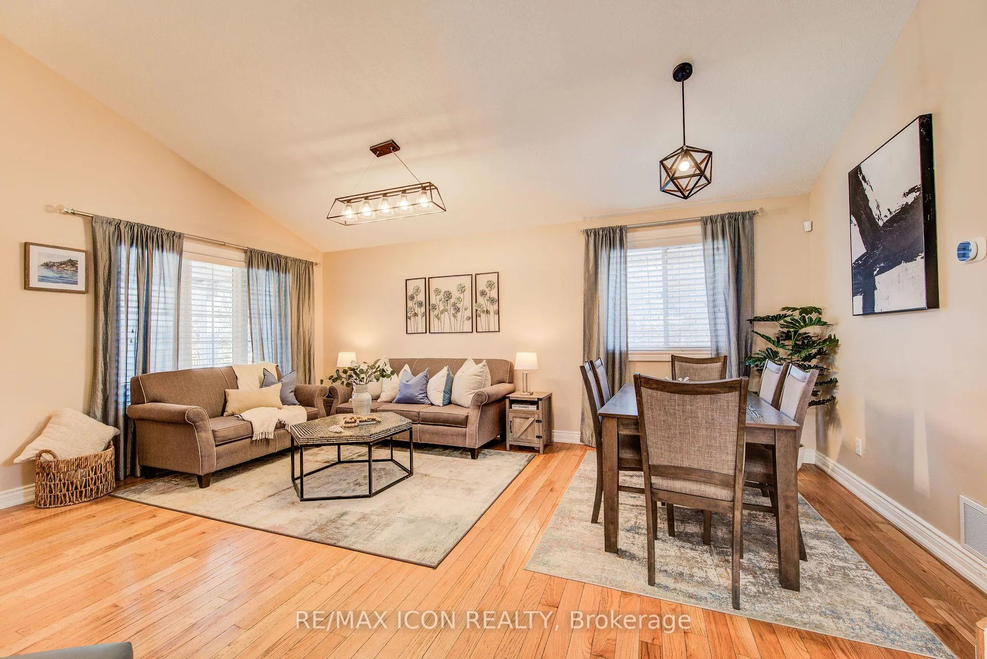 Photo 6 of 84 Endeavour Drive, Cambridge — HOMEH